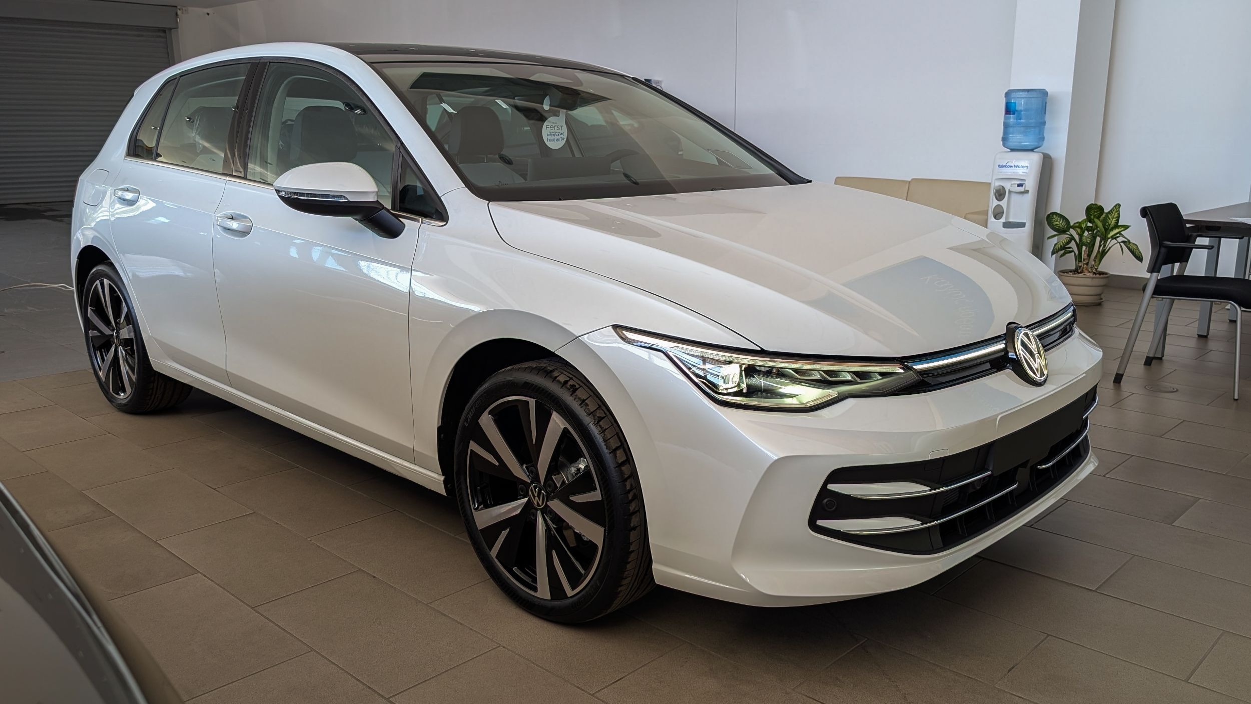 VW Golf MK8.5 - CarScoops (2)