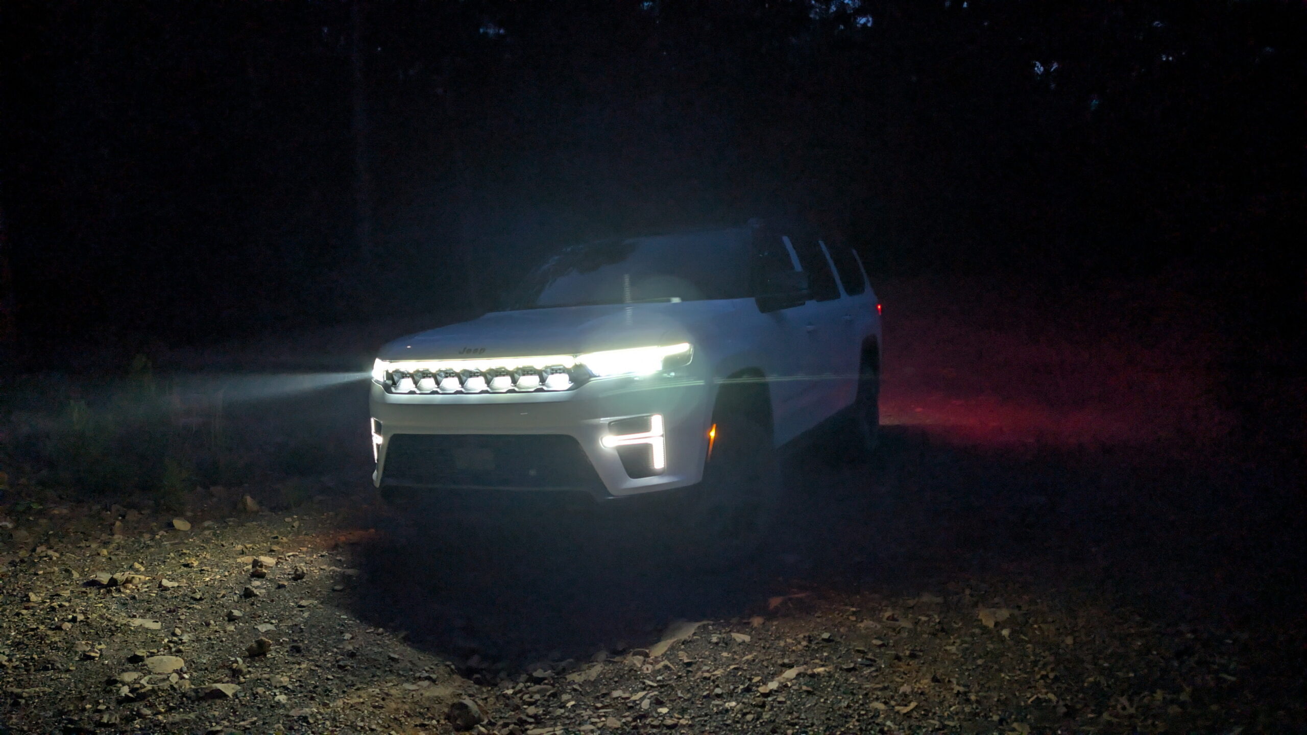 2026 Jeep Grand Wagoneer by Stephen Rivers for Carscoops 35