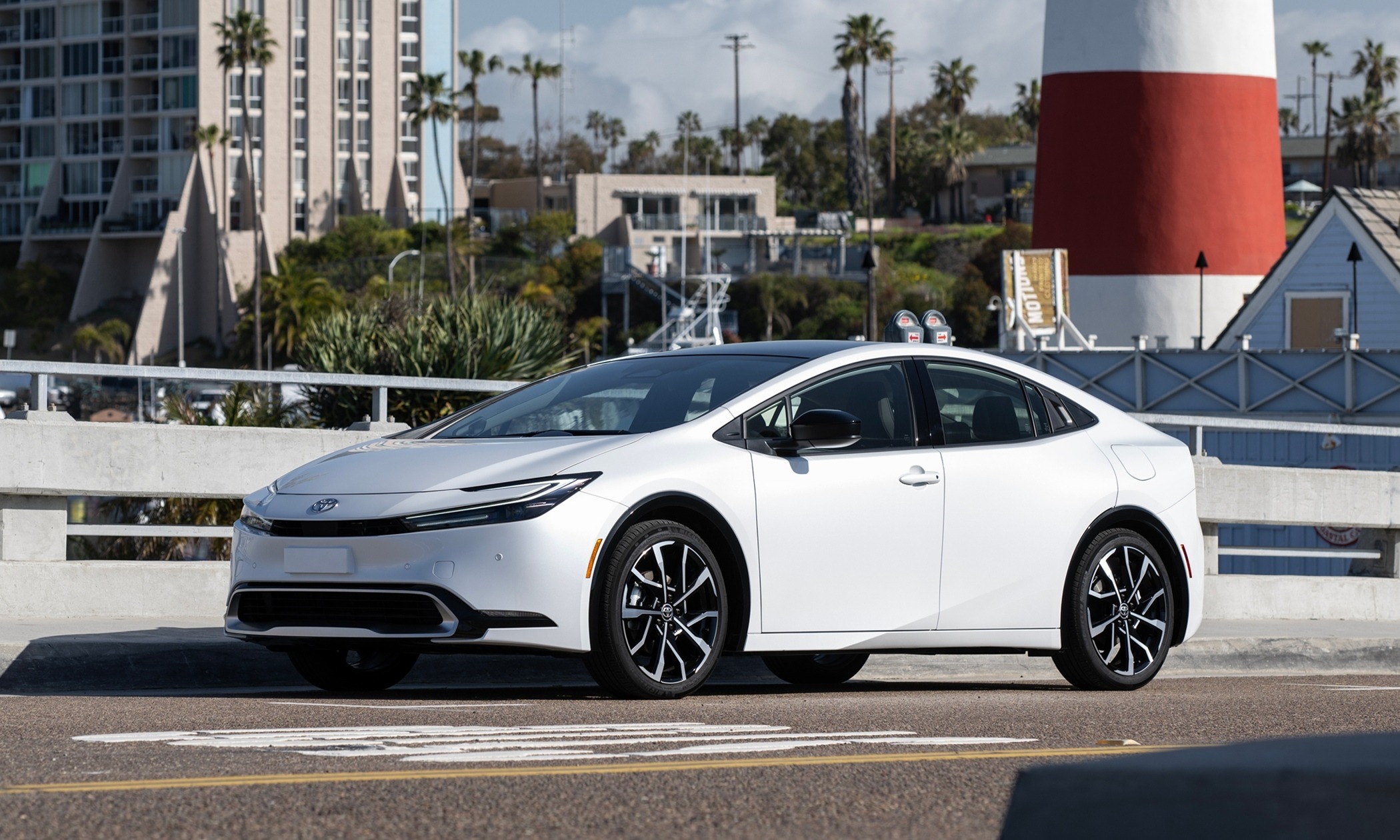2027 Toyota Prius PHEV 716 8
