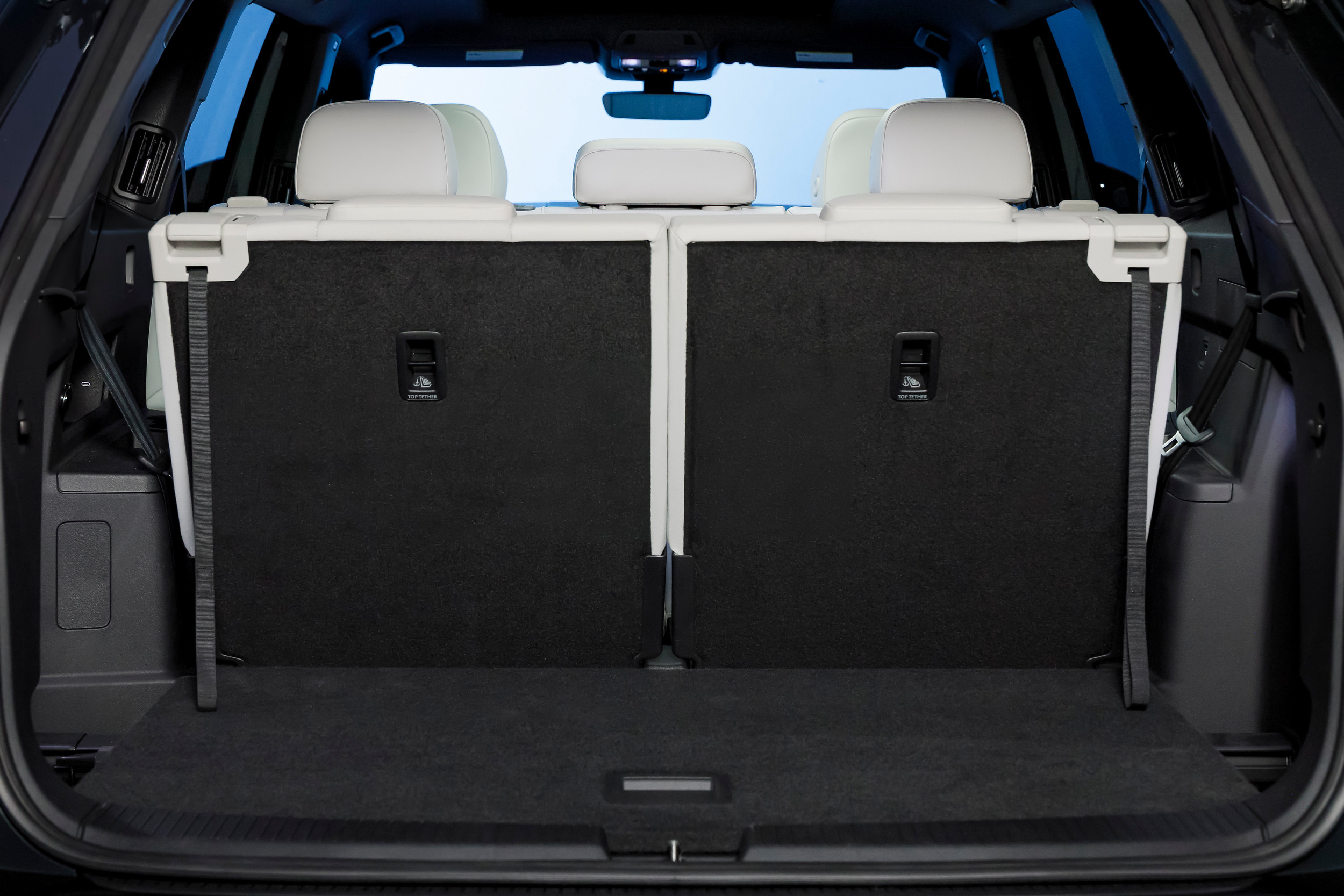 2027 VW Atlas 720 11