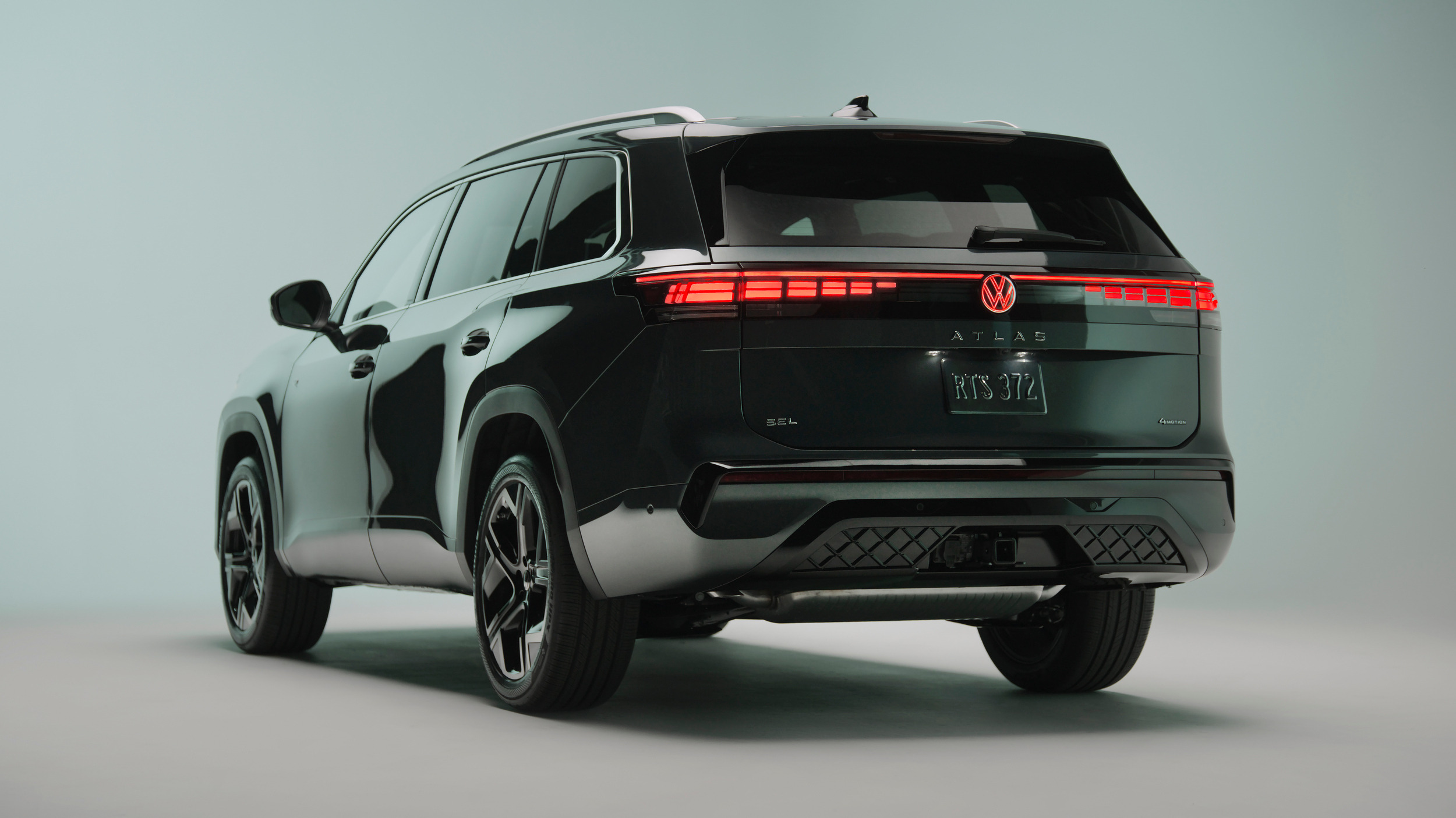 2027 VW Atlas 720 24