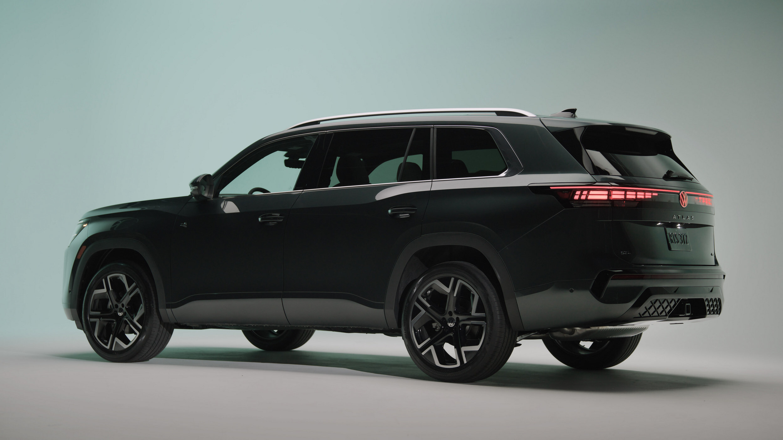 2027 VW Atlas 720 5