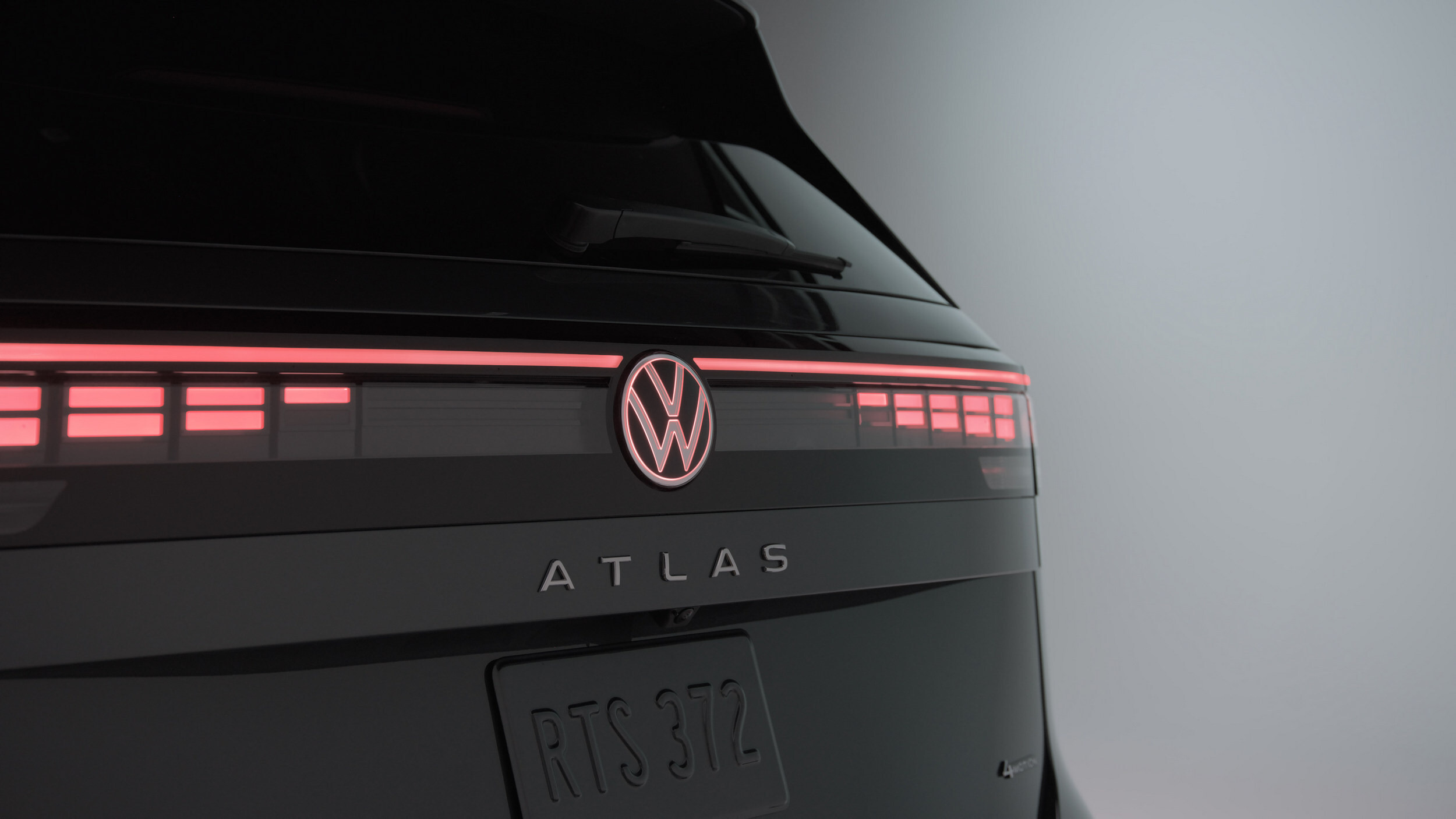 2027 VW Atlas 720 7