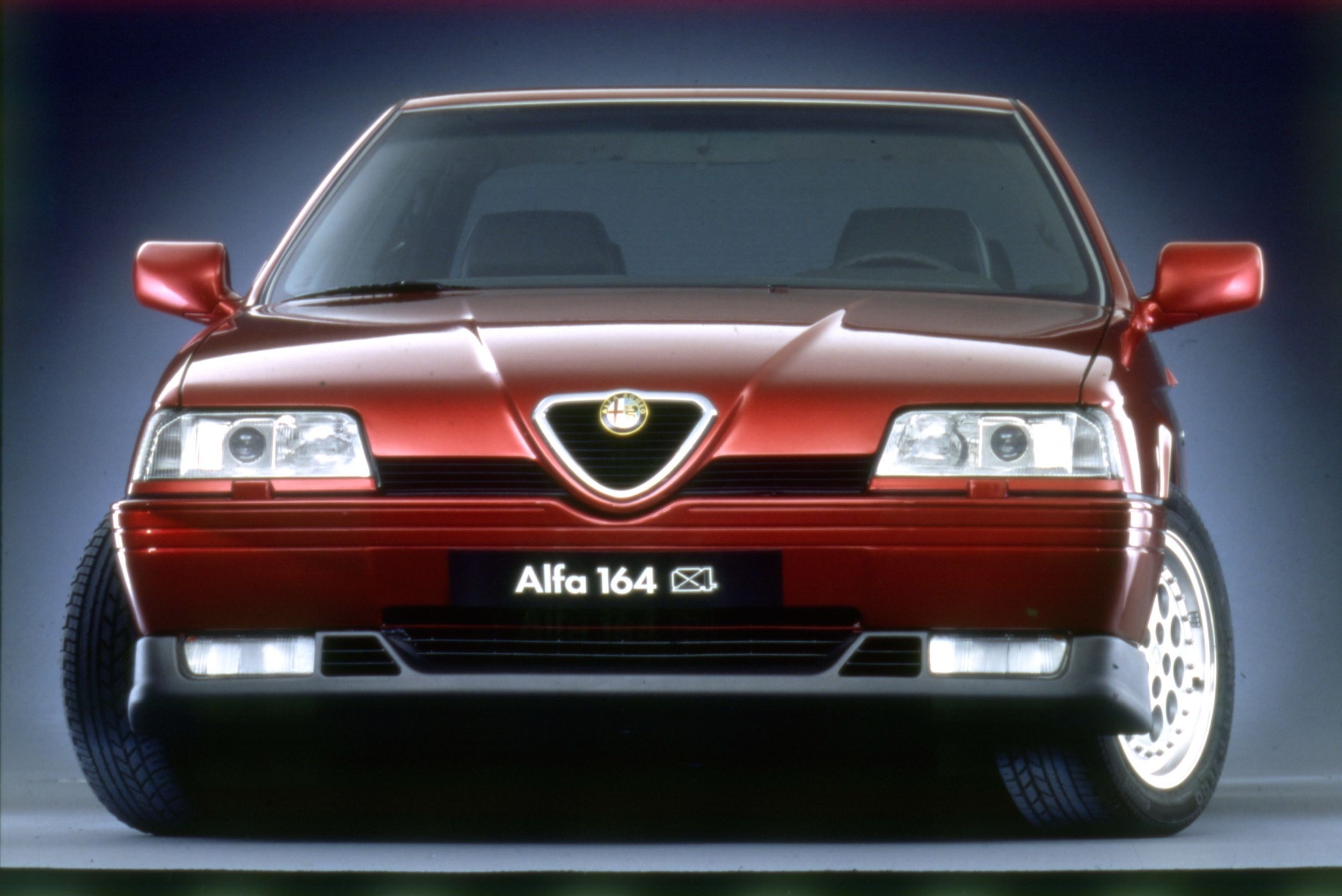 Alfa Romeo 164 - Stellantis (6)