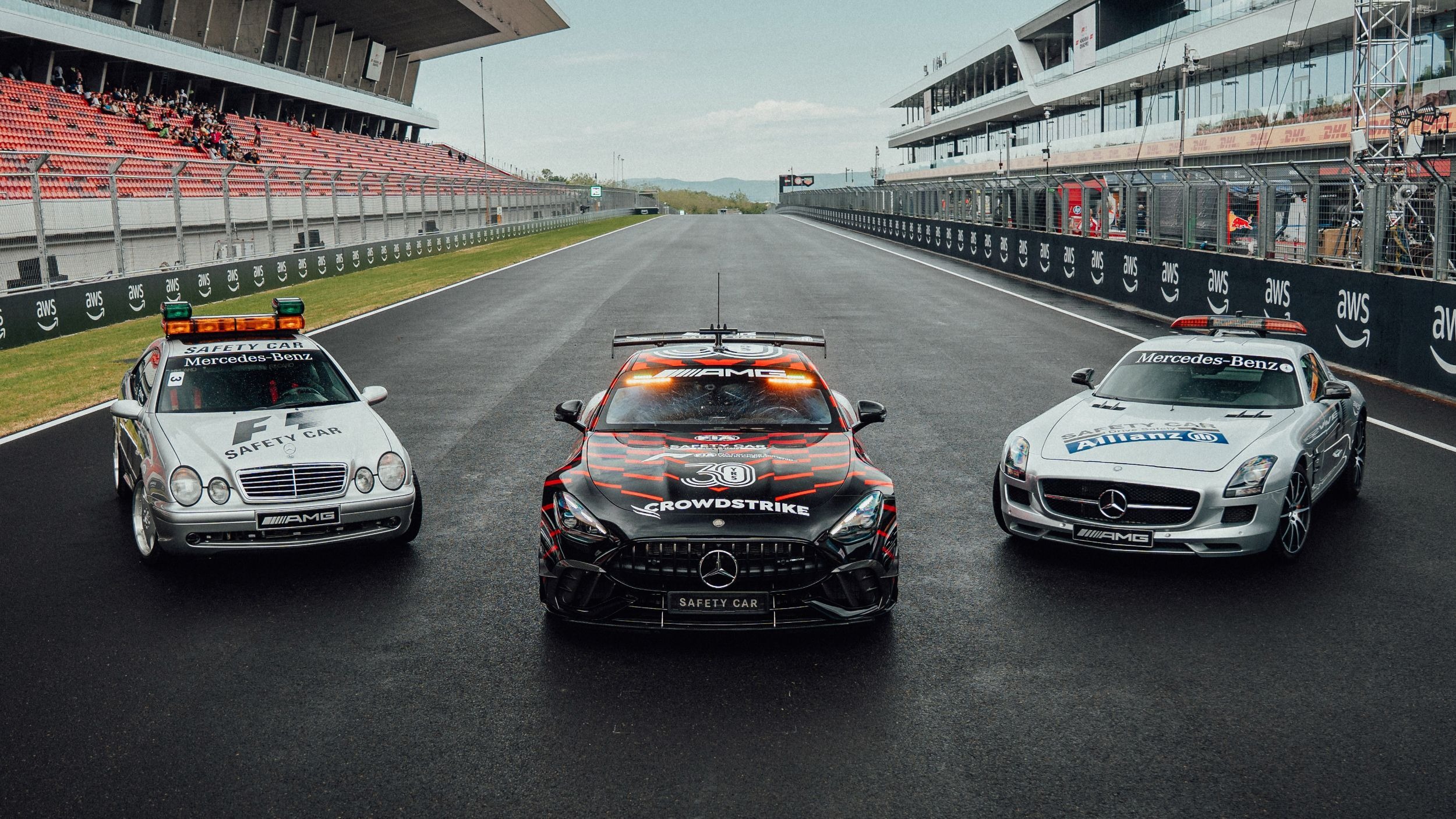 Mercedes-AMG GT 63 Pro 4Matic+ F1 Safety Car 2026 (12) copy