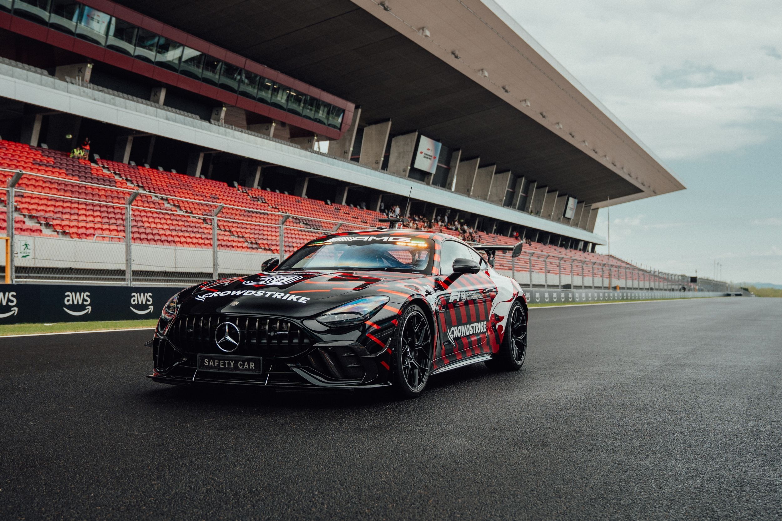 Mercedes-AMG GT 63 Pro 4Matic+ F1 Safety Car 2026 (3)