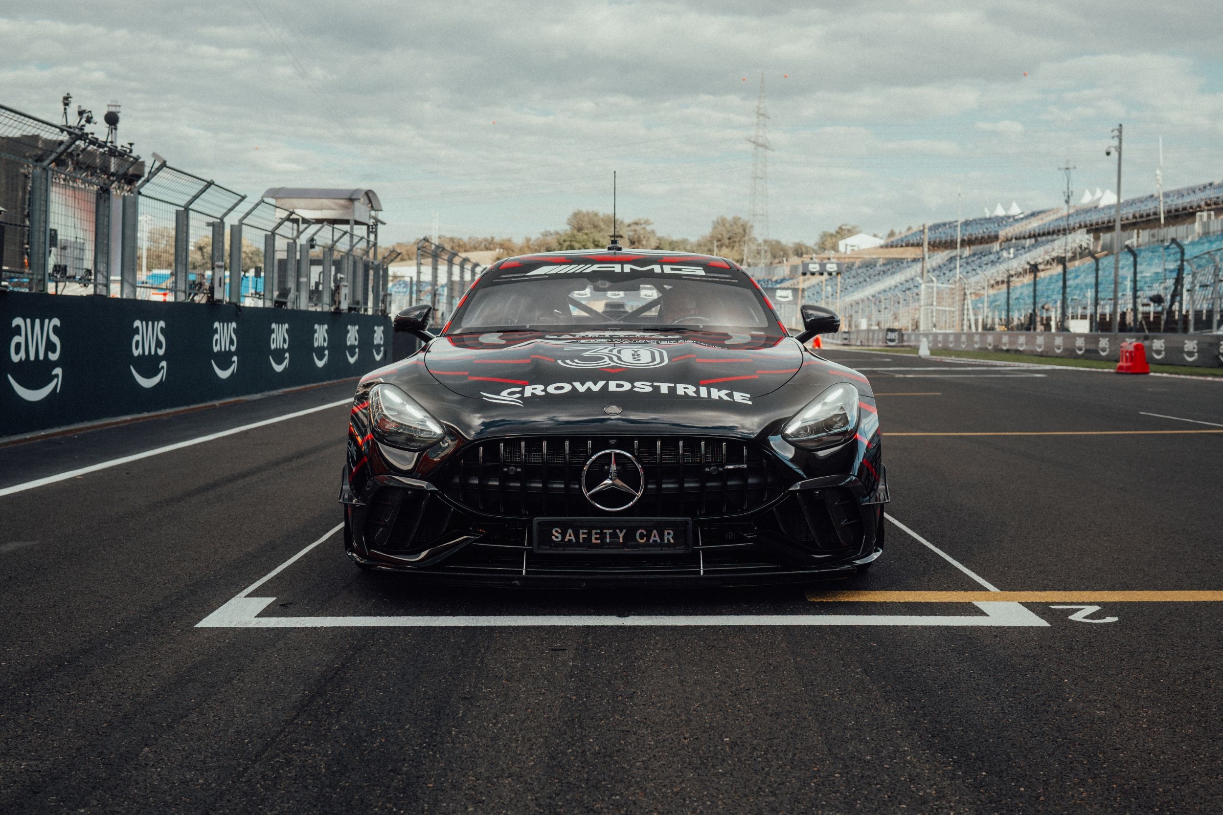 Mercedes-AMG GT 63 Pro 4Matic+ F1 Safety Car 2026 (7)