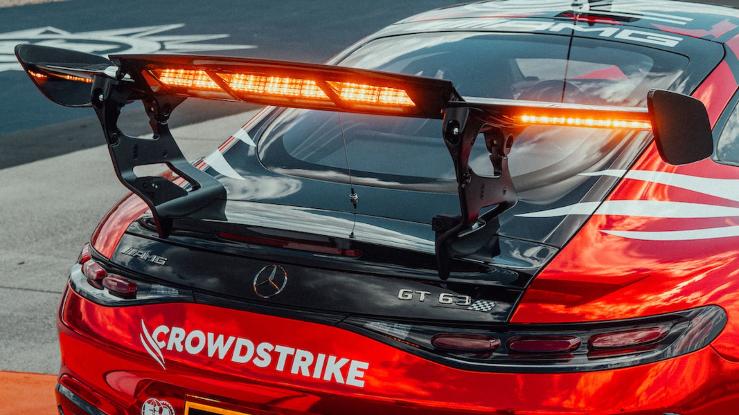 Mercedes-AMG GT 63 Pro 4Matic+ F1 Safety Car 2026 (8) copys