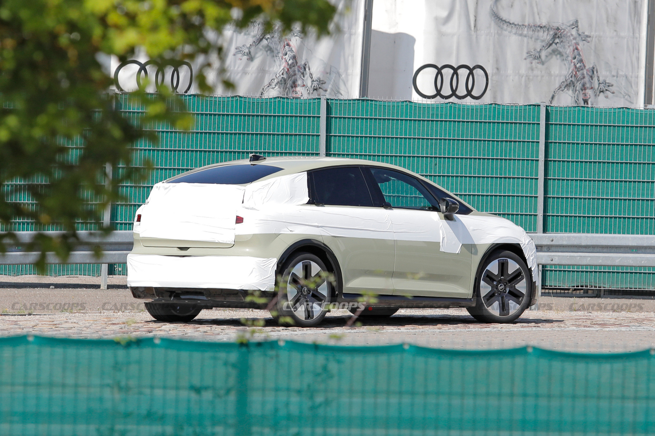 Audi A2 E-Tron Spied 11