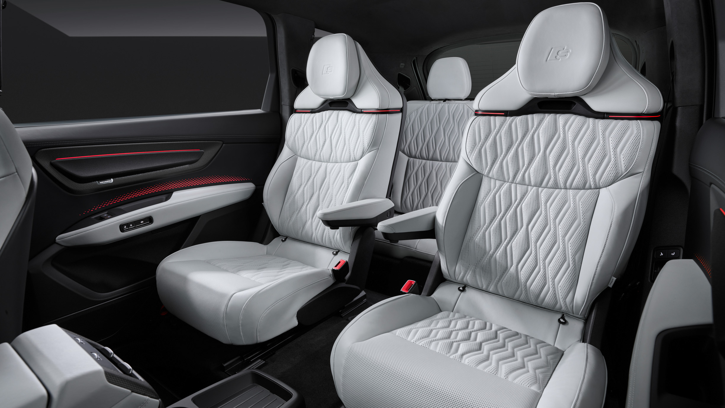 2027 Audi Q9 debut 00034