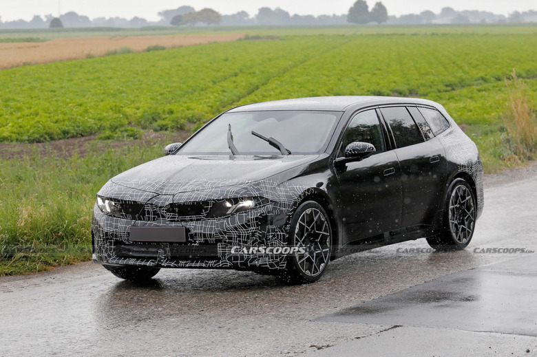 BMW i3 Touring spy shots 00007