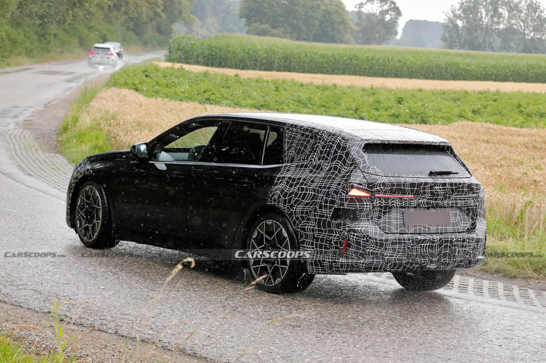 BMW i3 Touring spy shots 00012