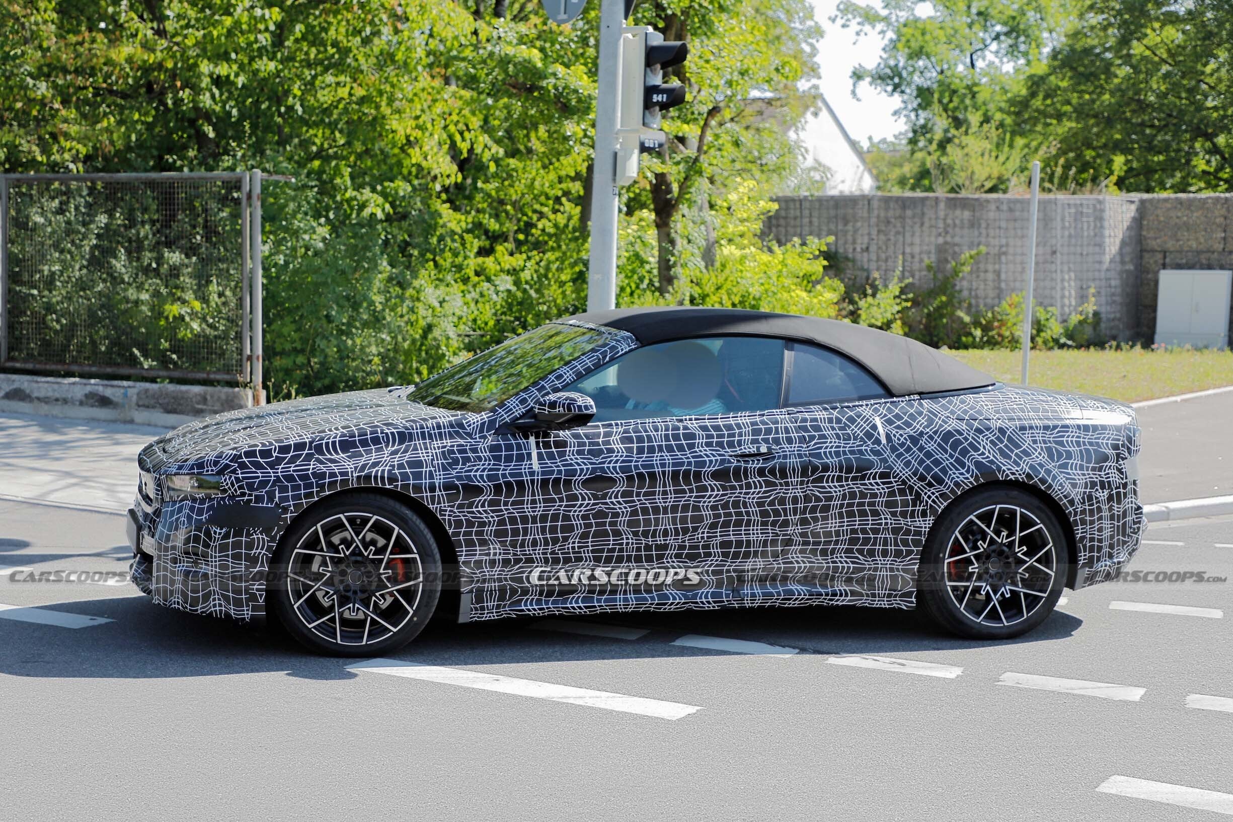 BMW i4 cabrio spy shots1 00006