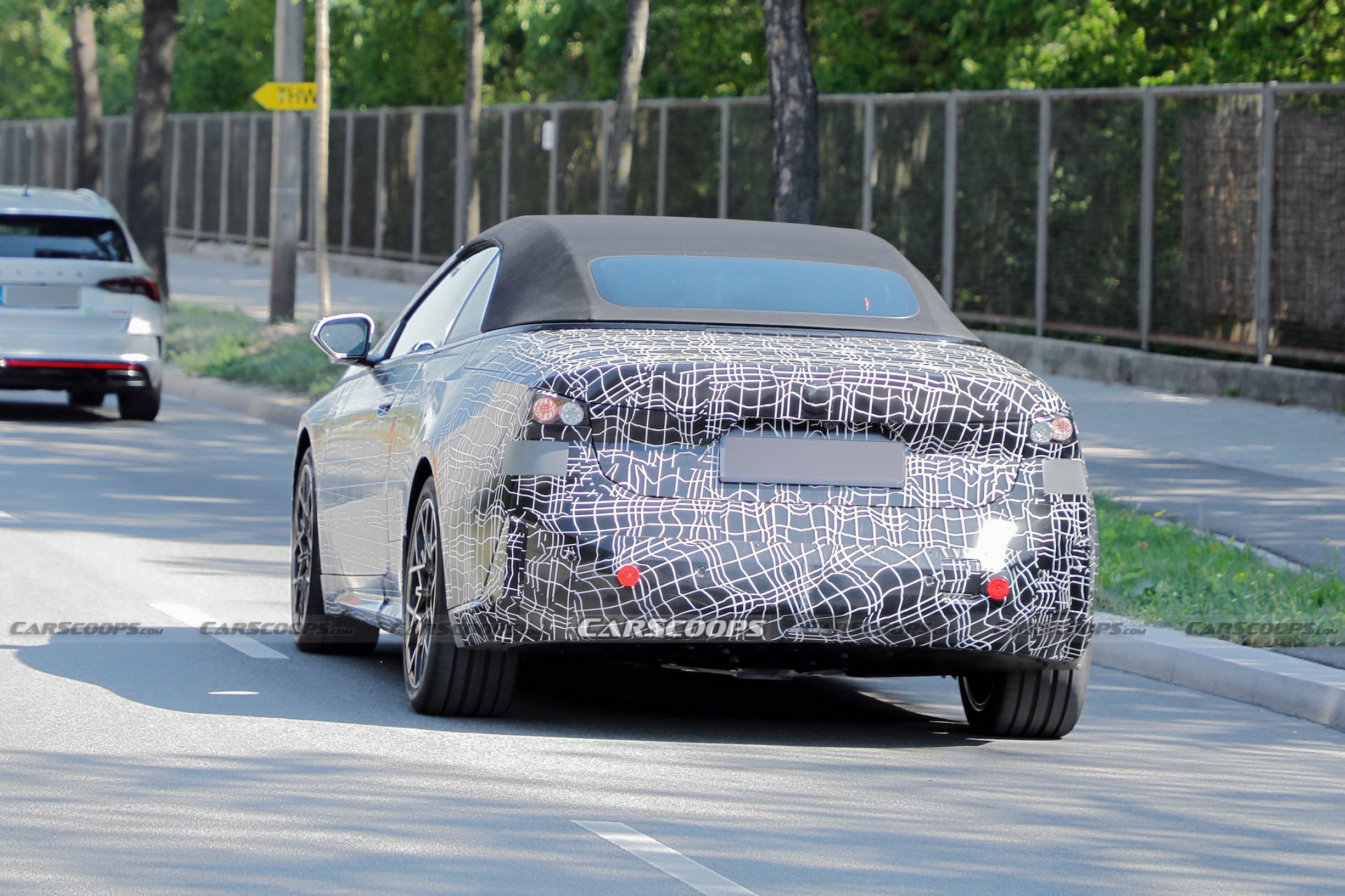 BMW i4 cabrio spy shots1 00012