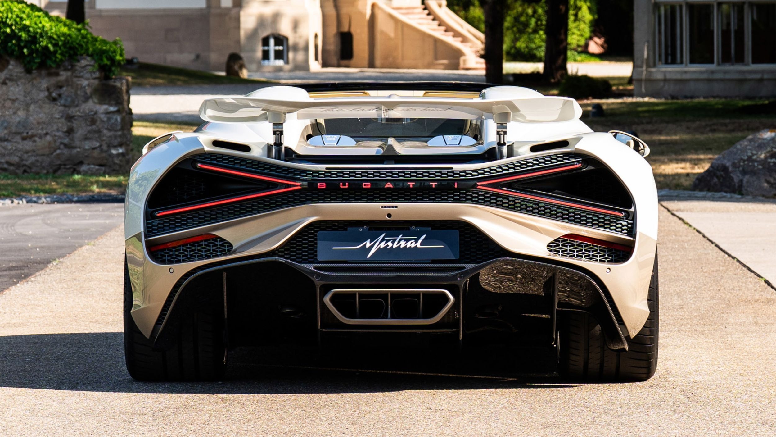 Bugatti W16 Mistral - End Of Production (6) copy