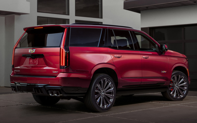 Trump Ordered 250 Escalades For The Secret Service And Called Them ...