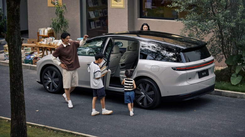Li Auto i8 New China - 60