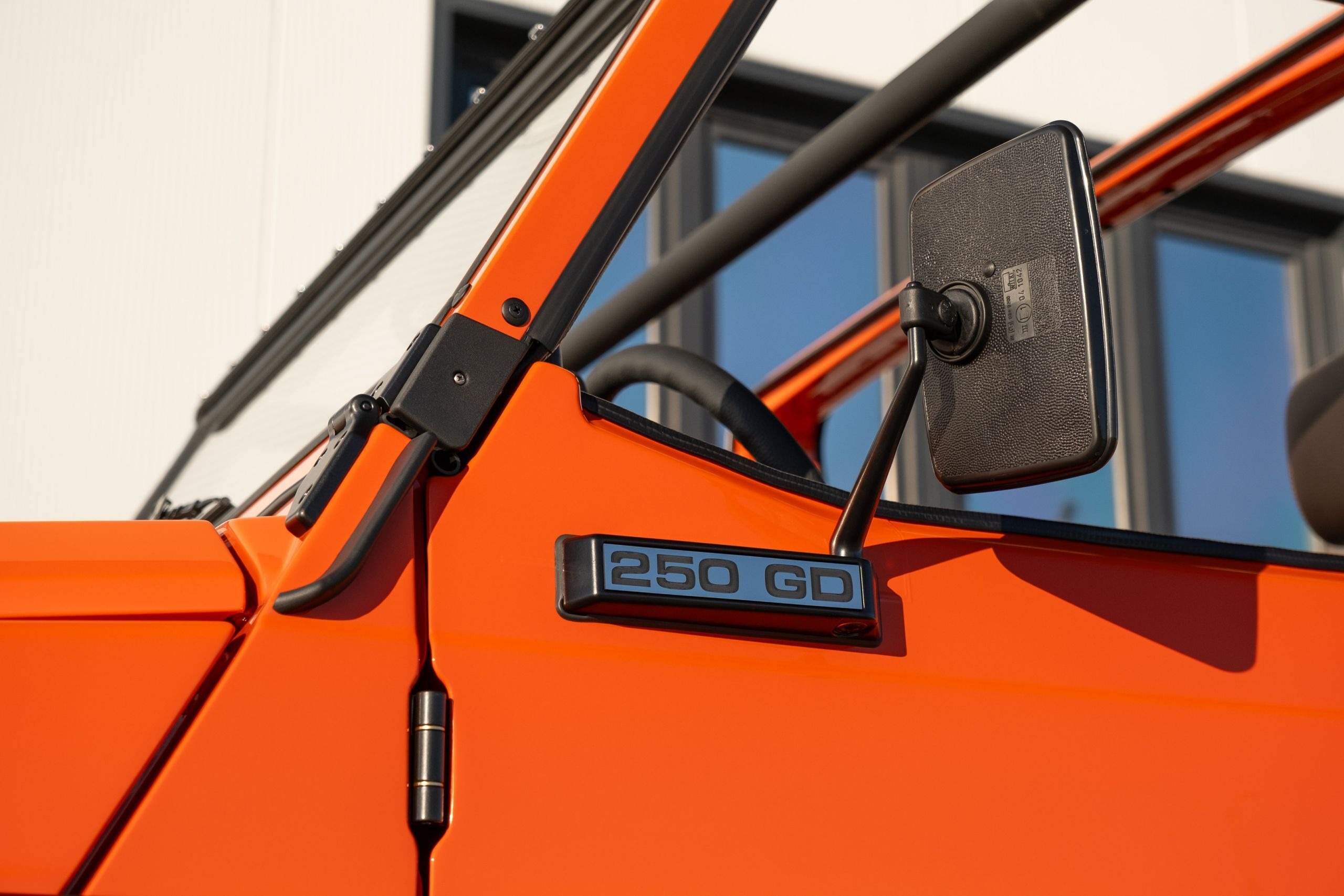 Mercedes G-Wagen Magma Orange - 08