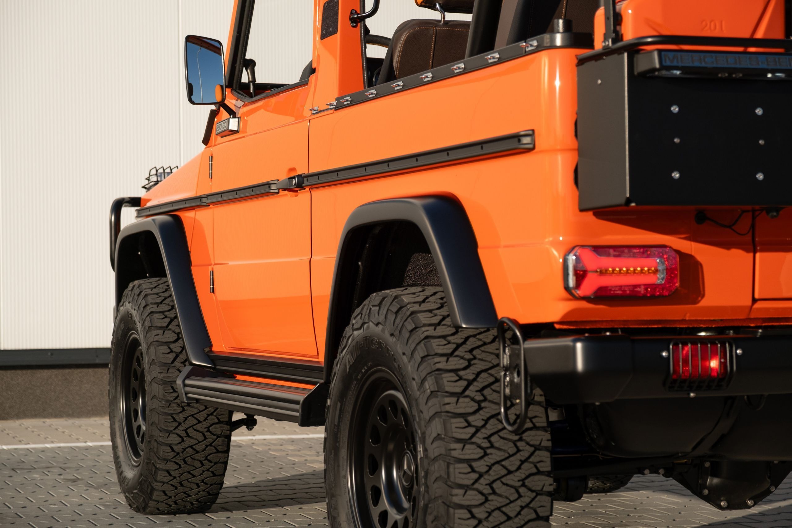 Mercedes G-Wagen Magma Orange - 09