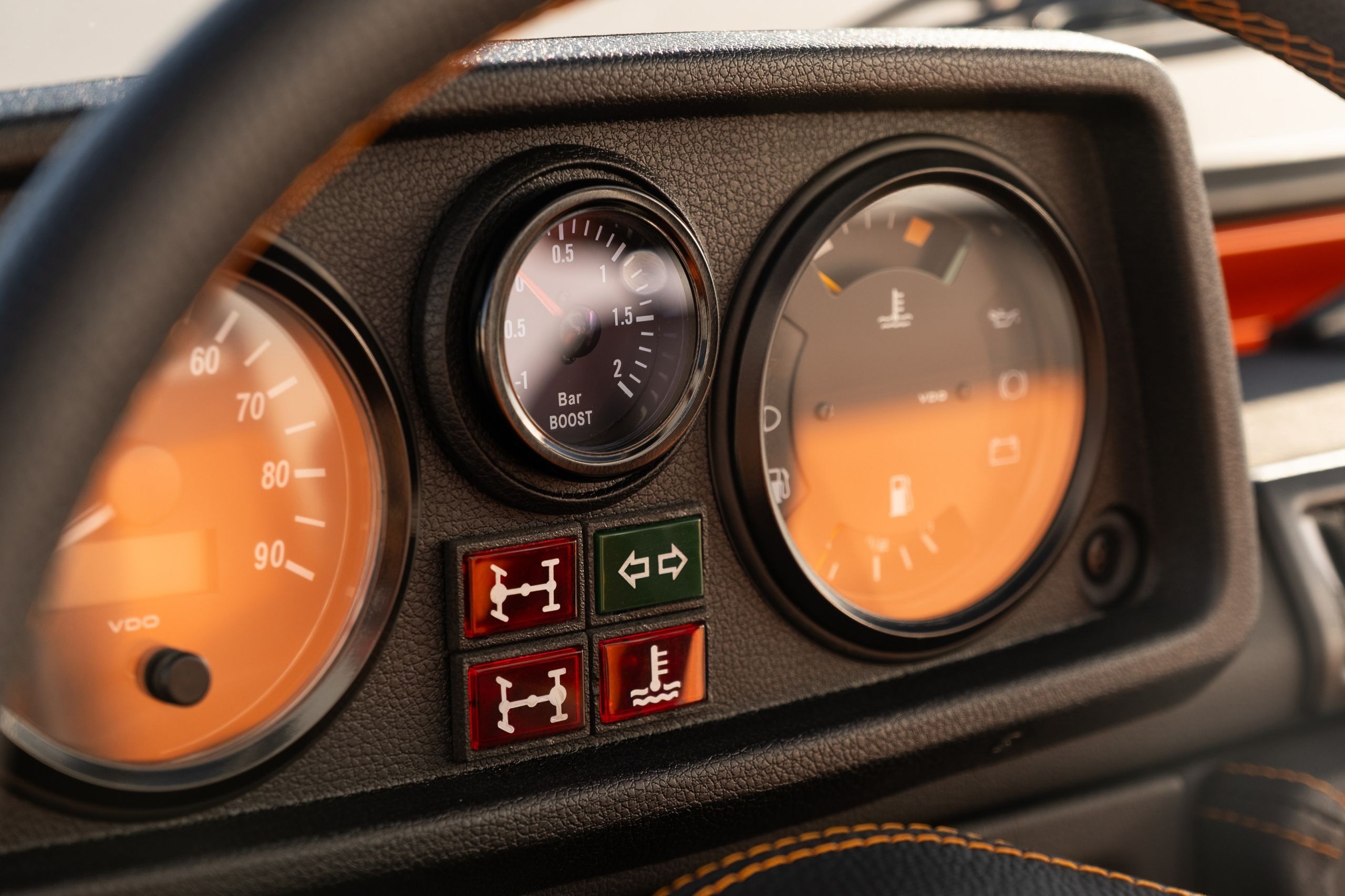 Mercedes G-Wagen Magma Orange - 12