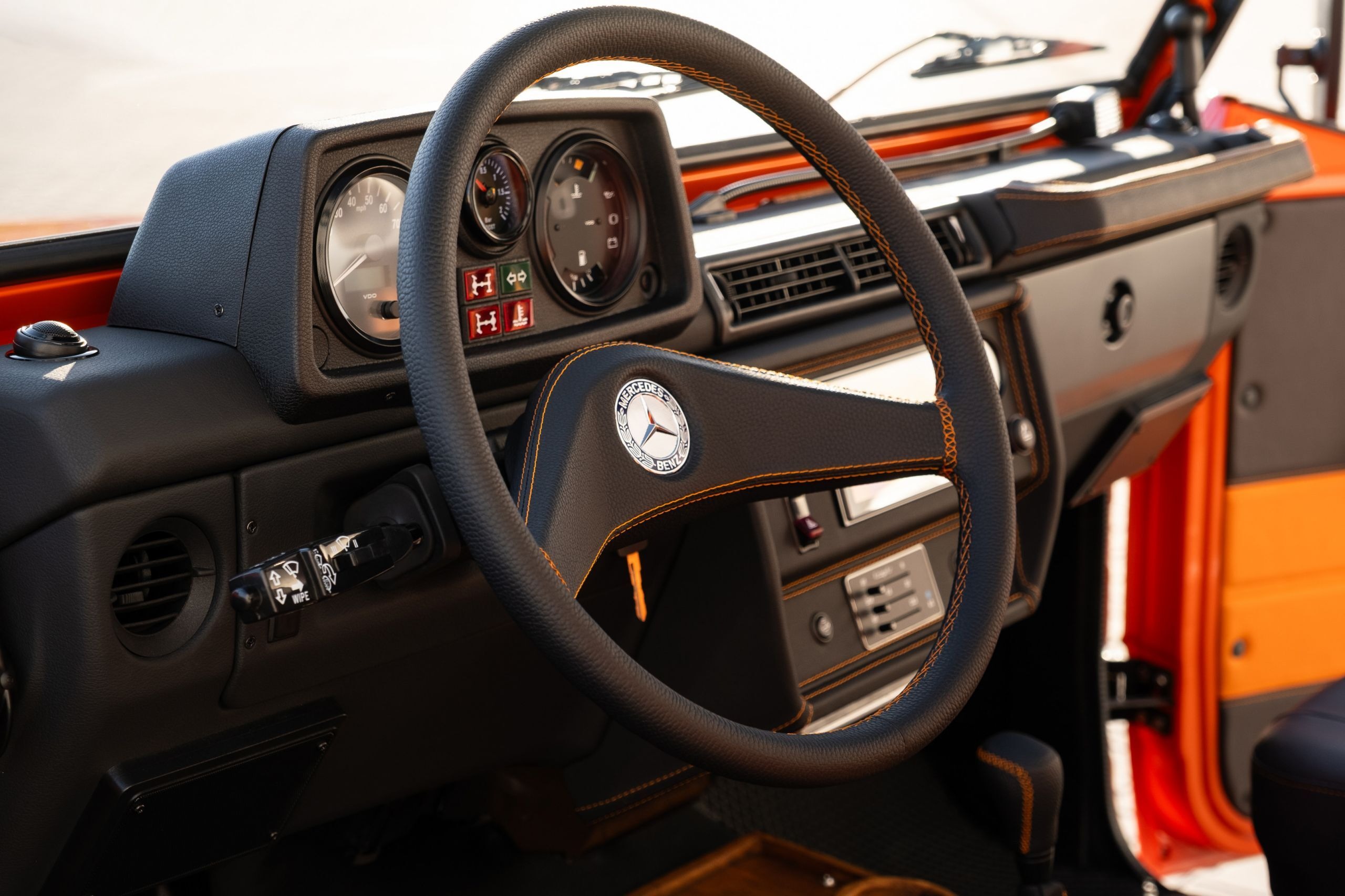 Mercedes G-Wagen Magma Orange - 19