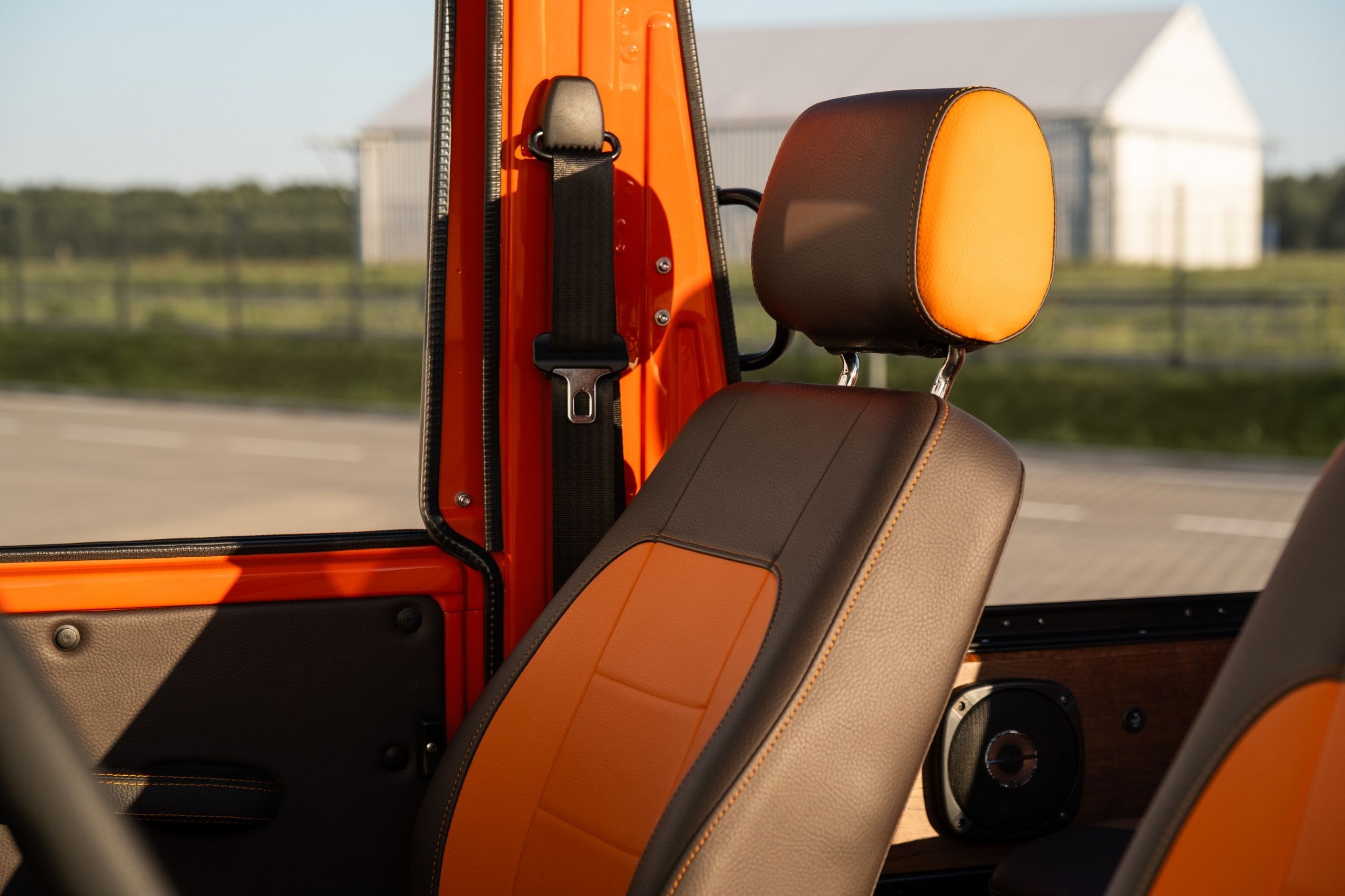Mercedes G-Wagen Magma Orange - 21