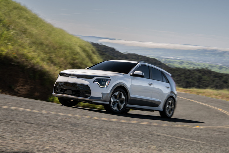 23744_2026_Niro_EV