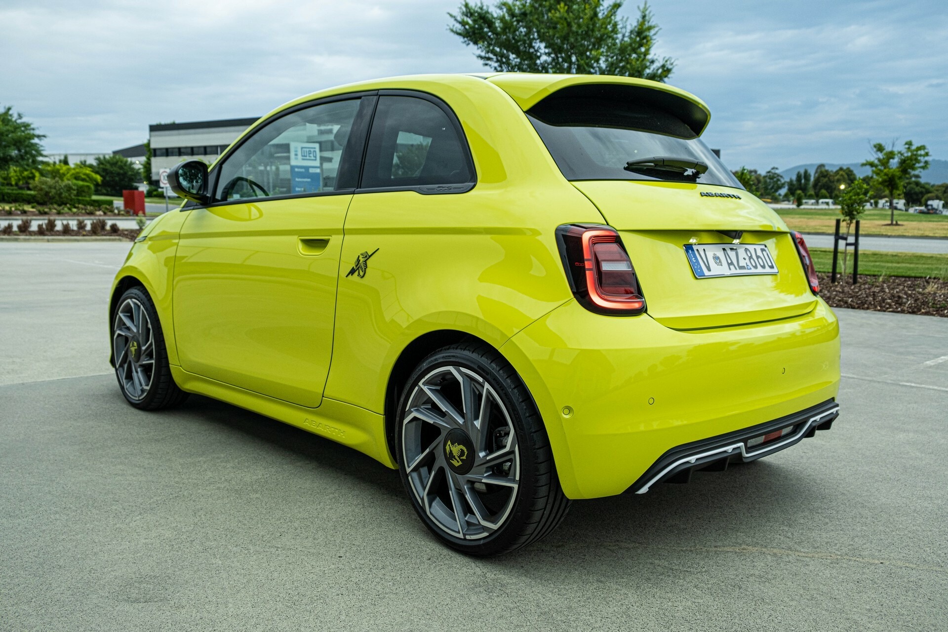 Abarth 500e Review - 22