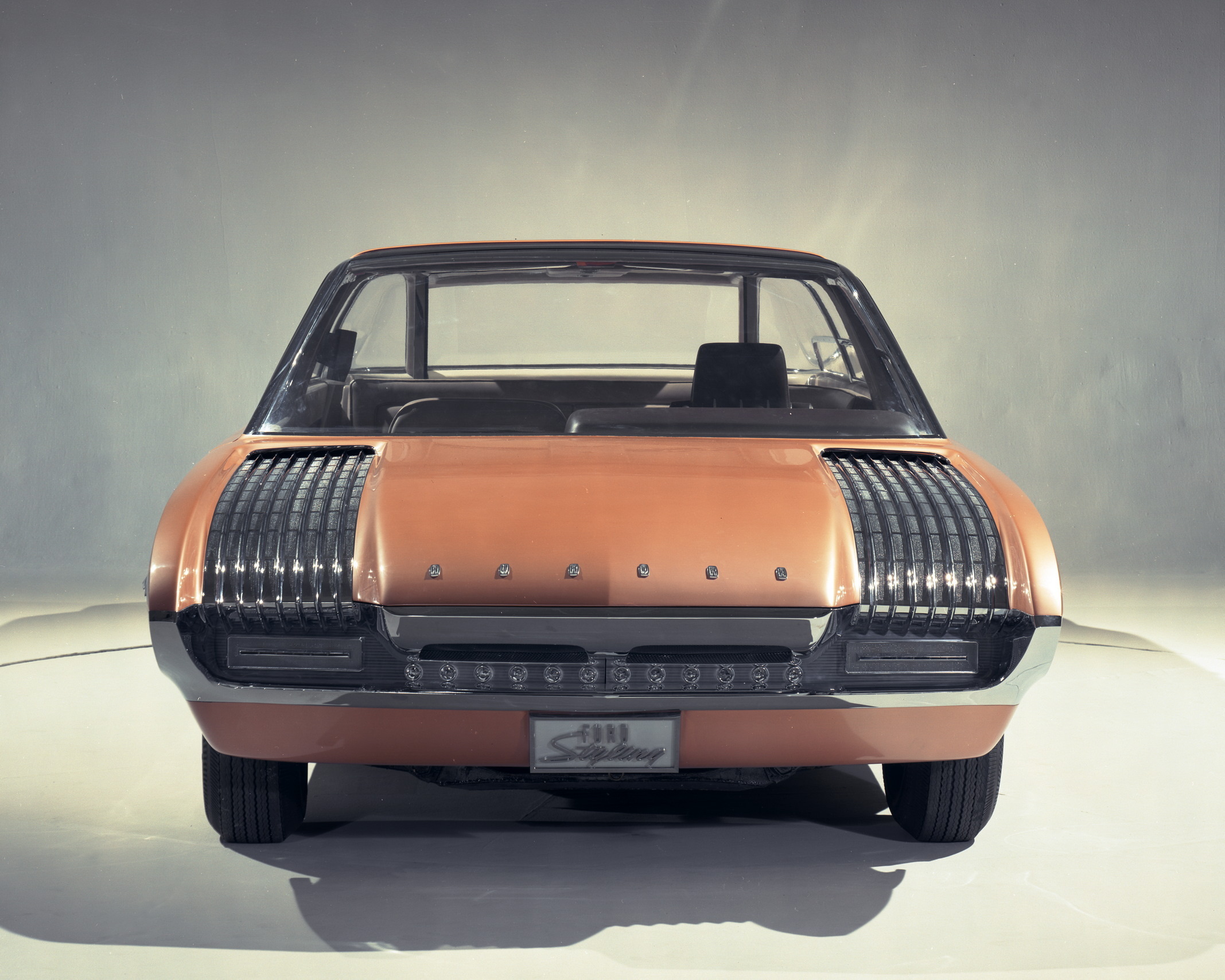 1964_Ford_Aurora_concept_car_2_193