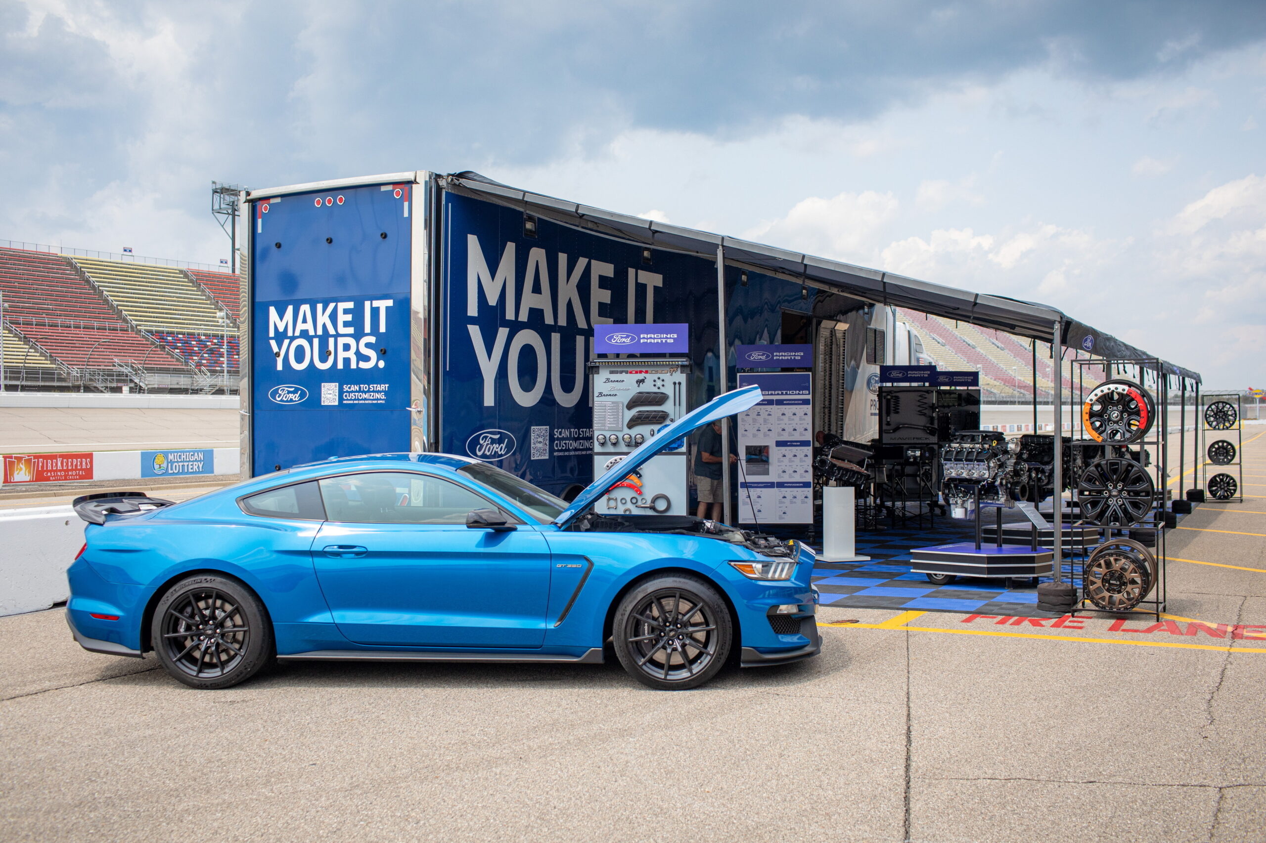 Custom_Garage_Ford_Mustang_FP800S_10_106