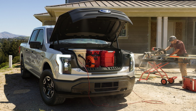 2022 Ford F-150 Lightning Pro 2