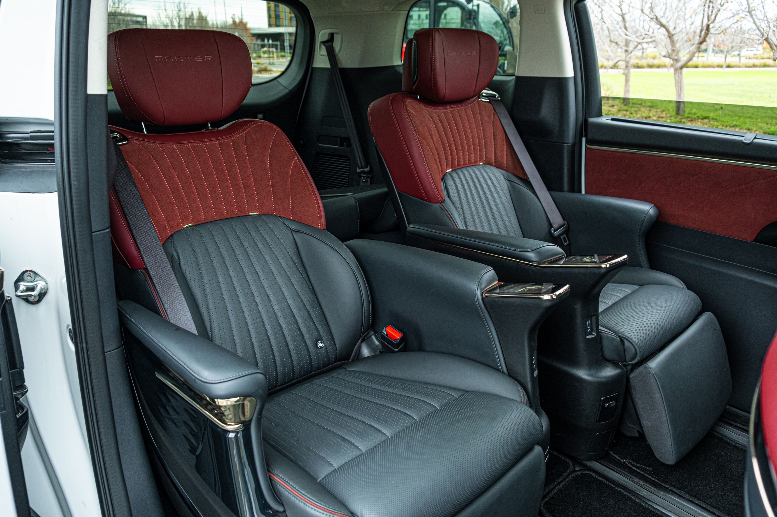 GAC M8 PHEV Review - 46
