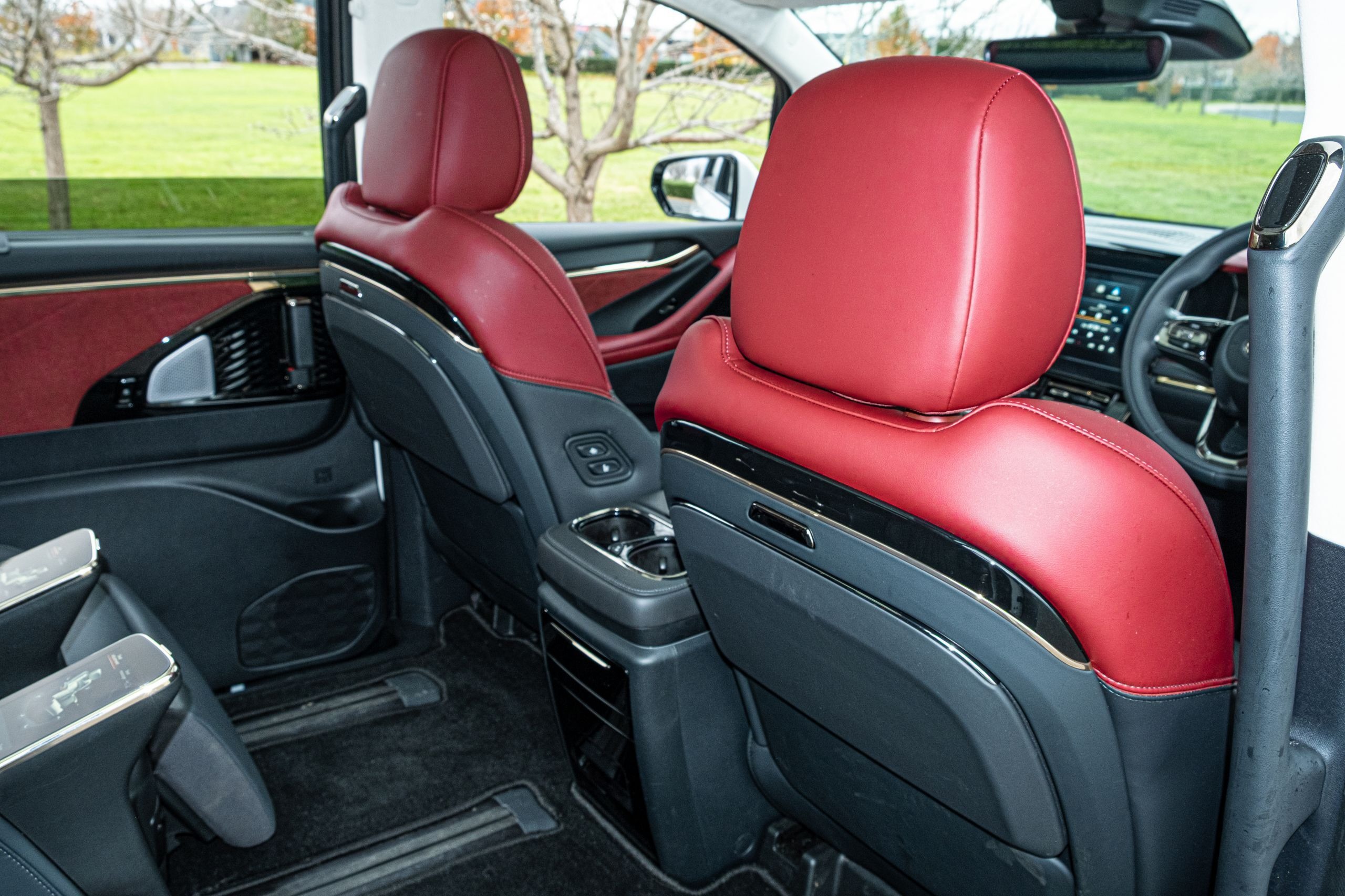 GAC M8 PHEV Review - 50