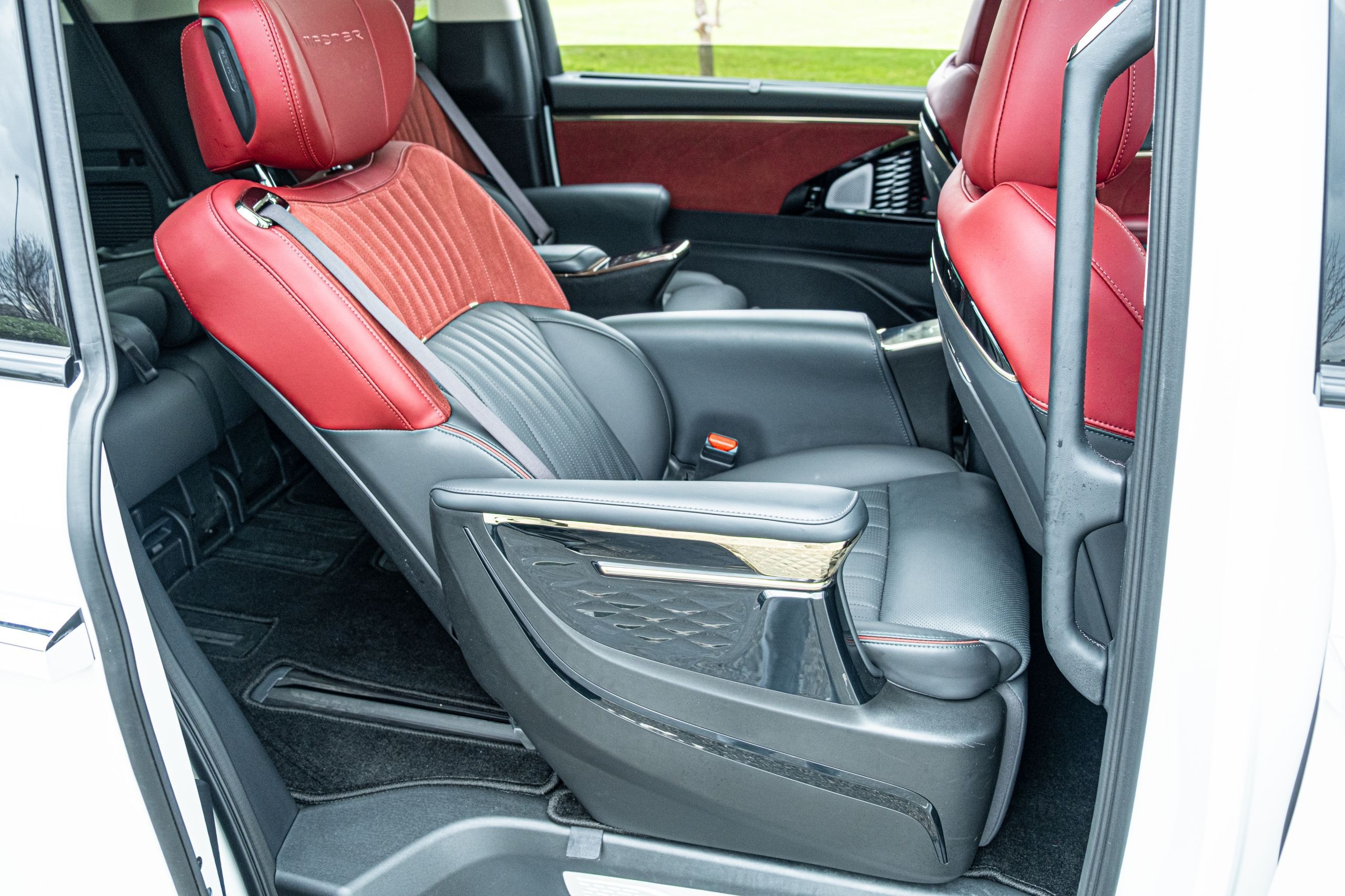 GAC M8 PHEV Review - 63