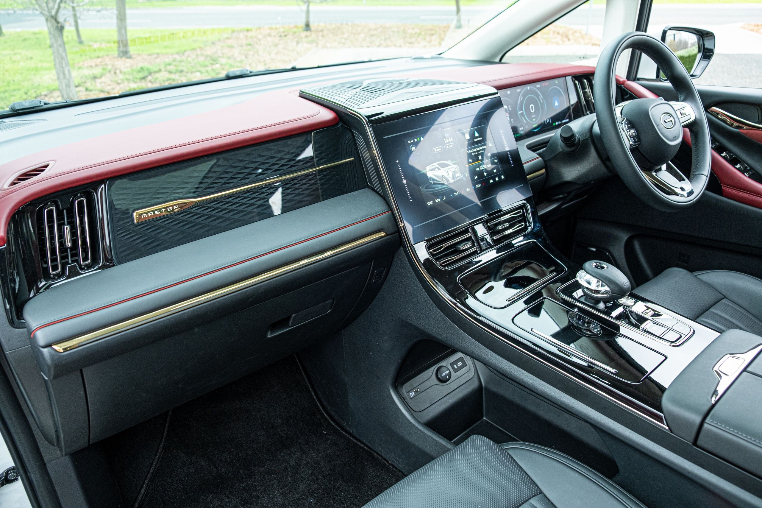 GAC M8 PHEV Review - 74