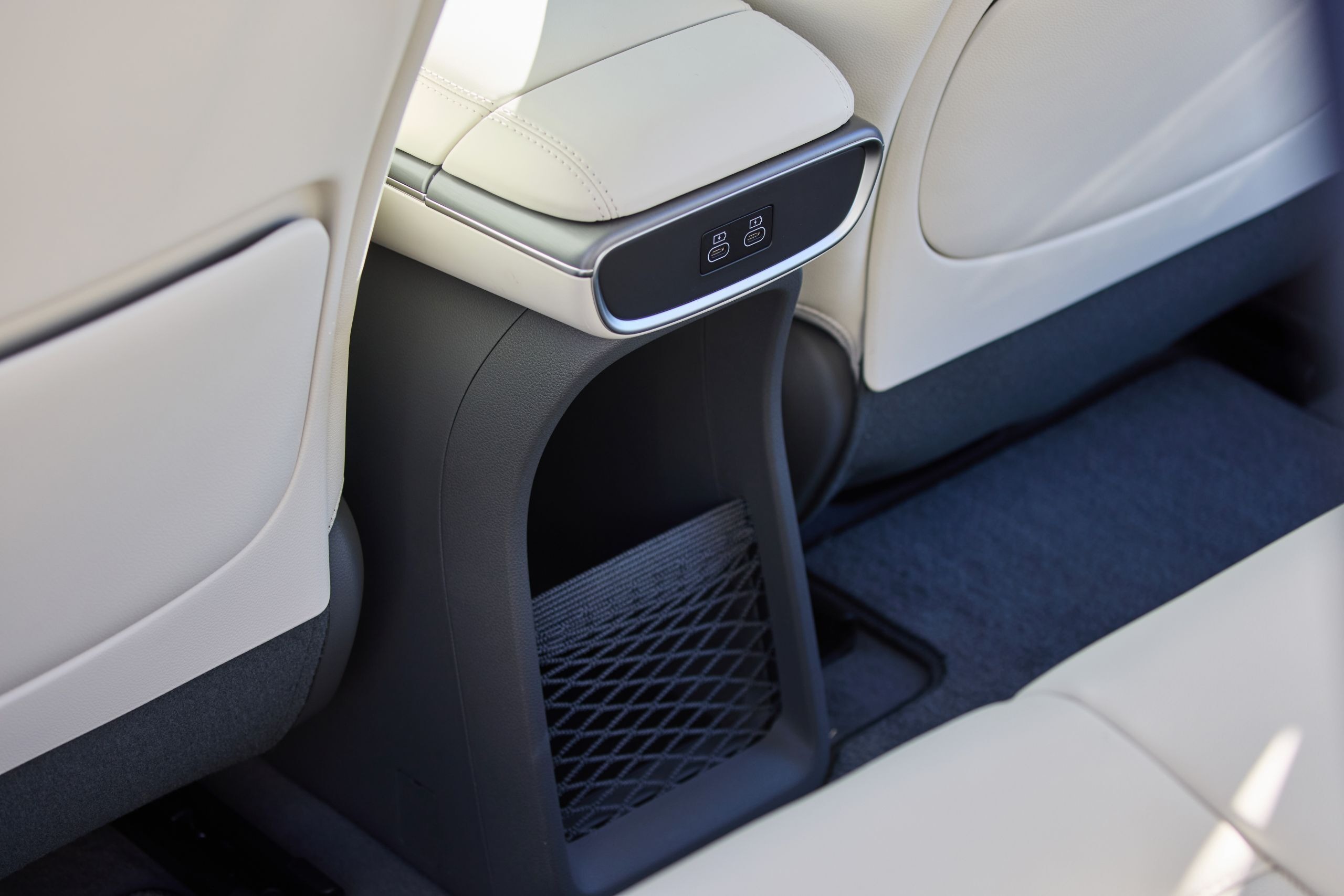 2027 Genesis GV60 RWD Review - 38