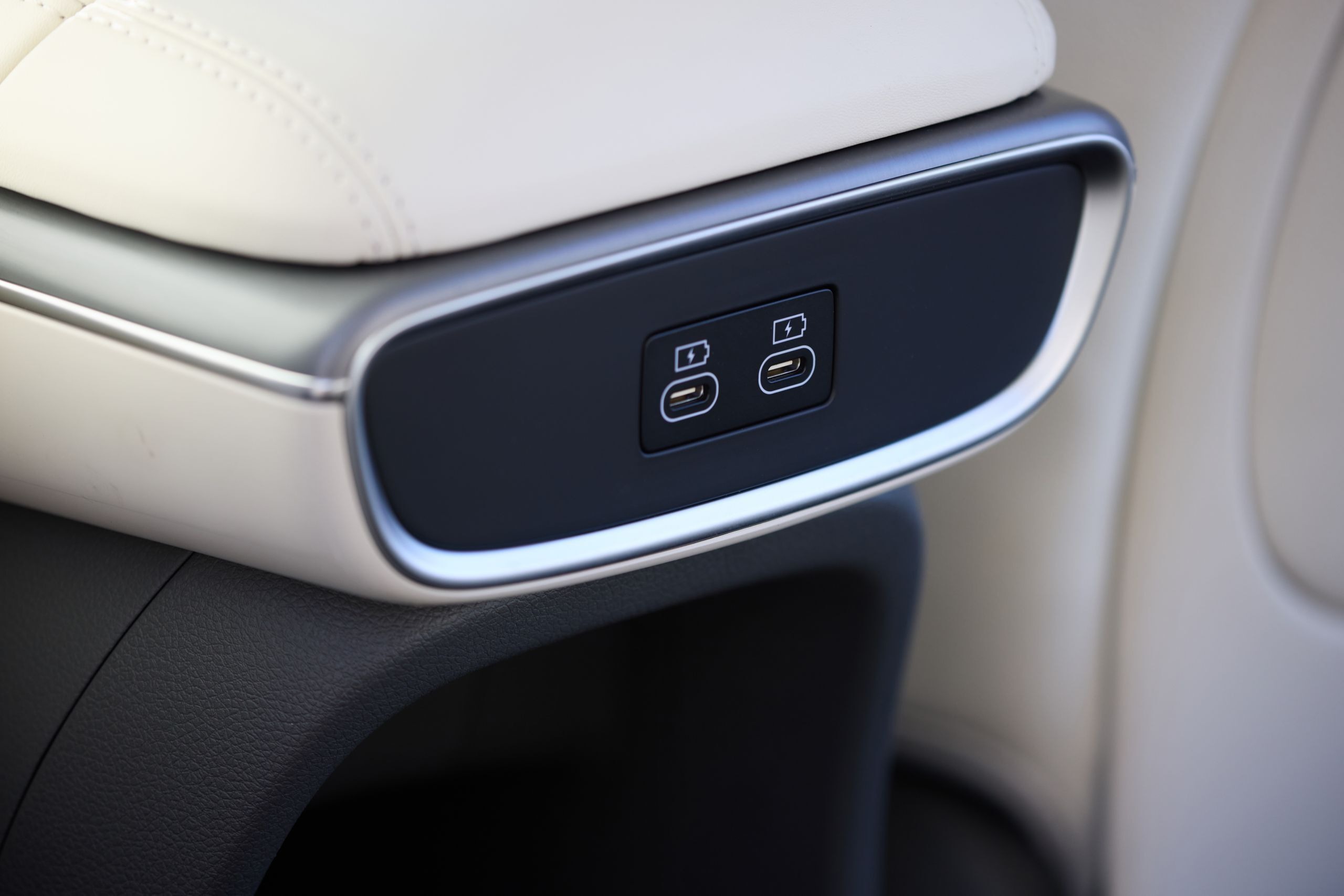 2027 Genesis GV60 RWD Review - 39