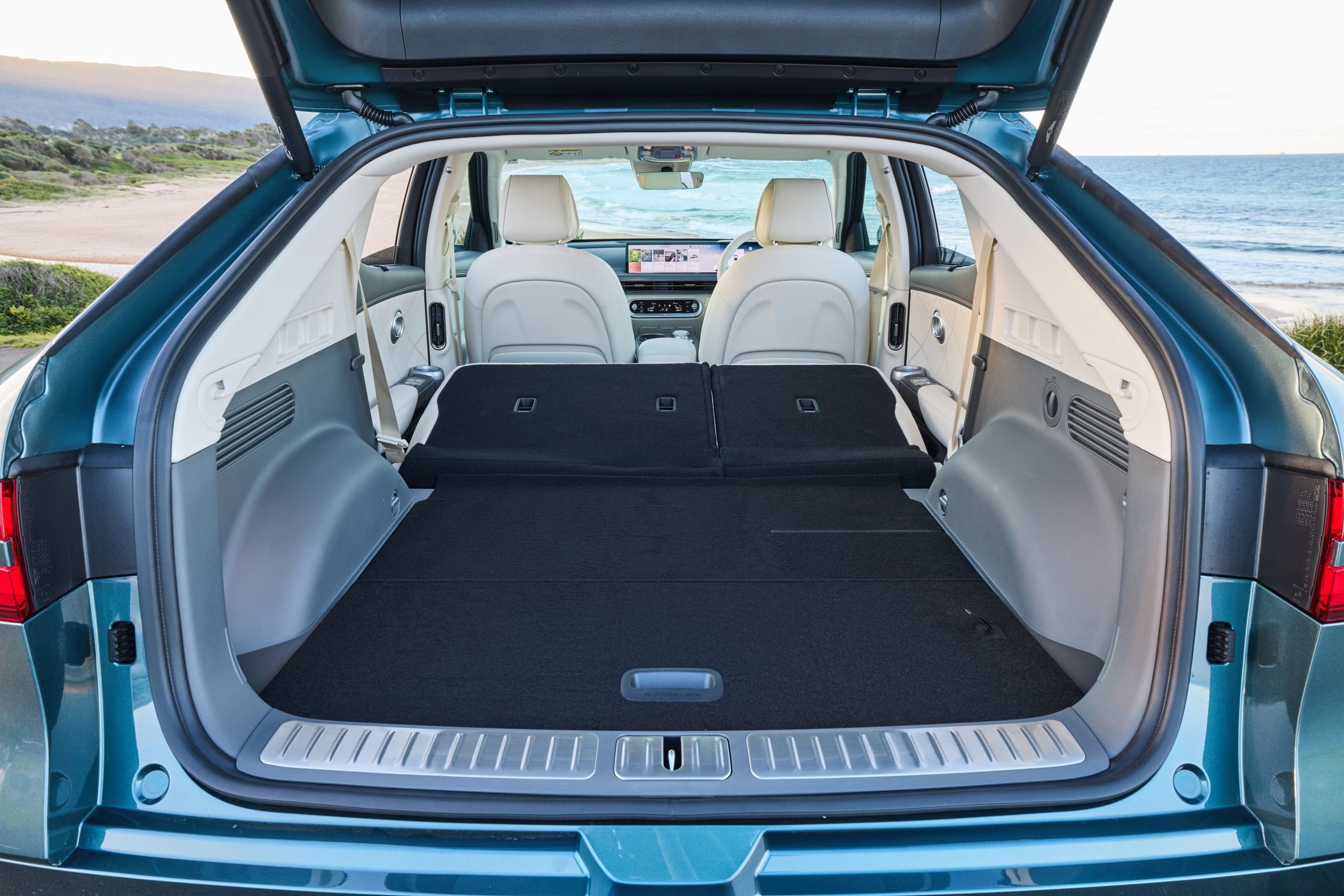 2027 Genesis GV60 RWD Review - 43