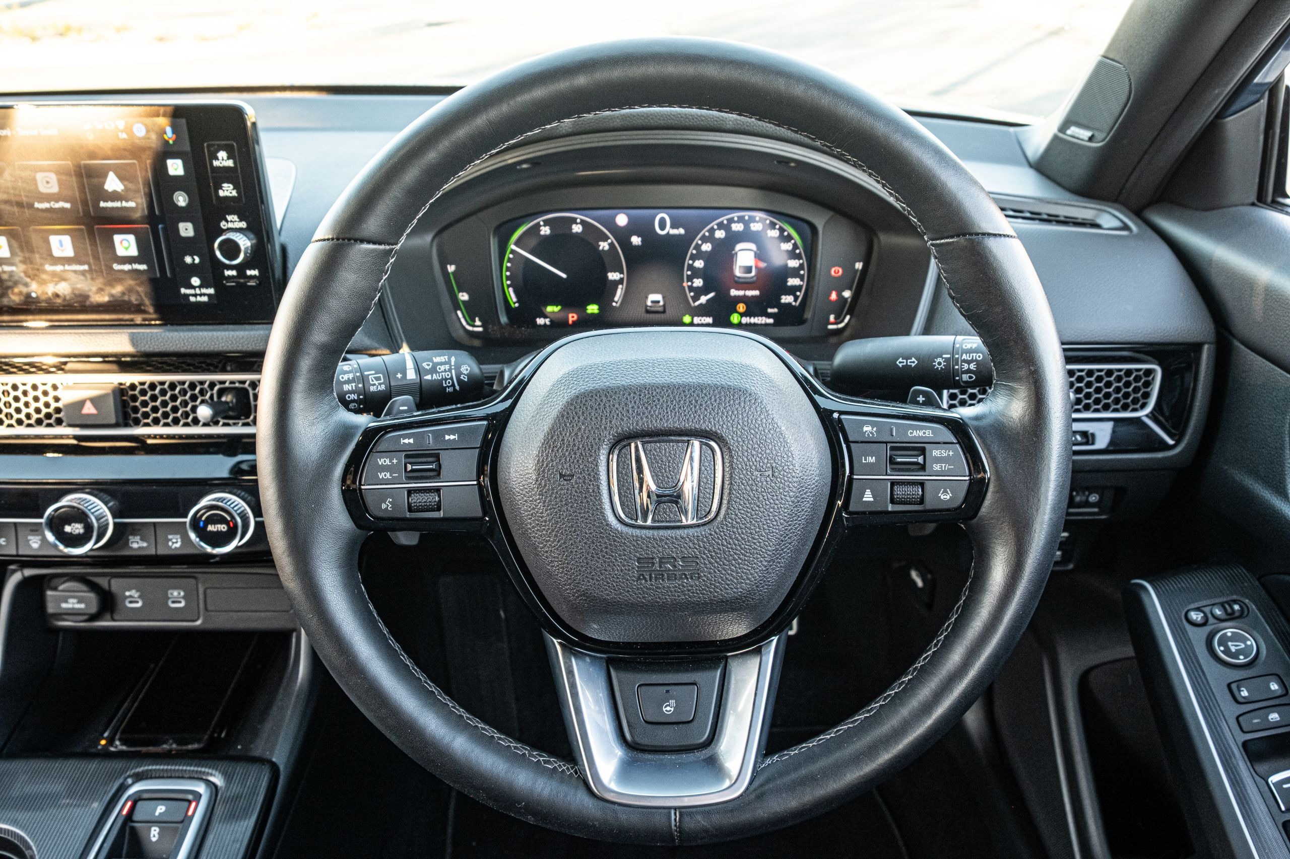 Honda Civic e HEV LX Review - 39
