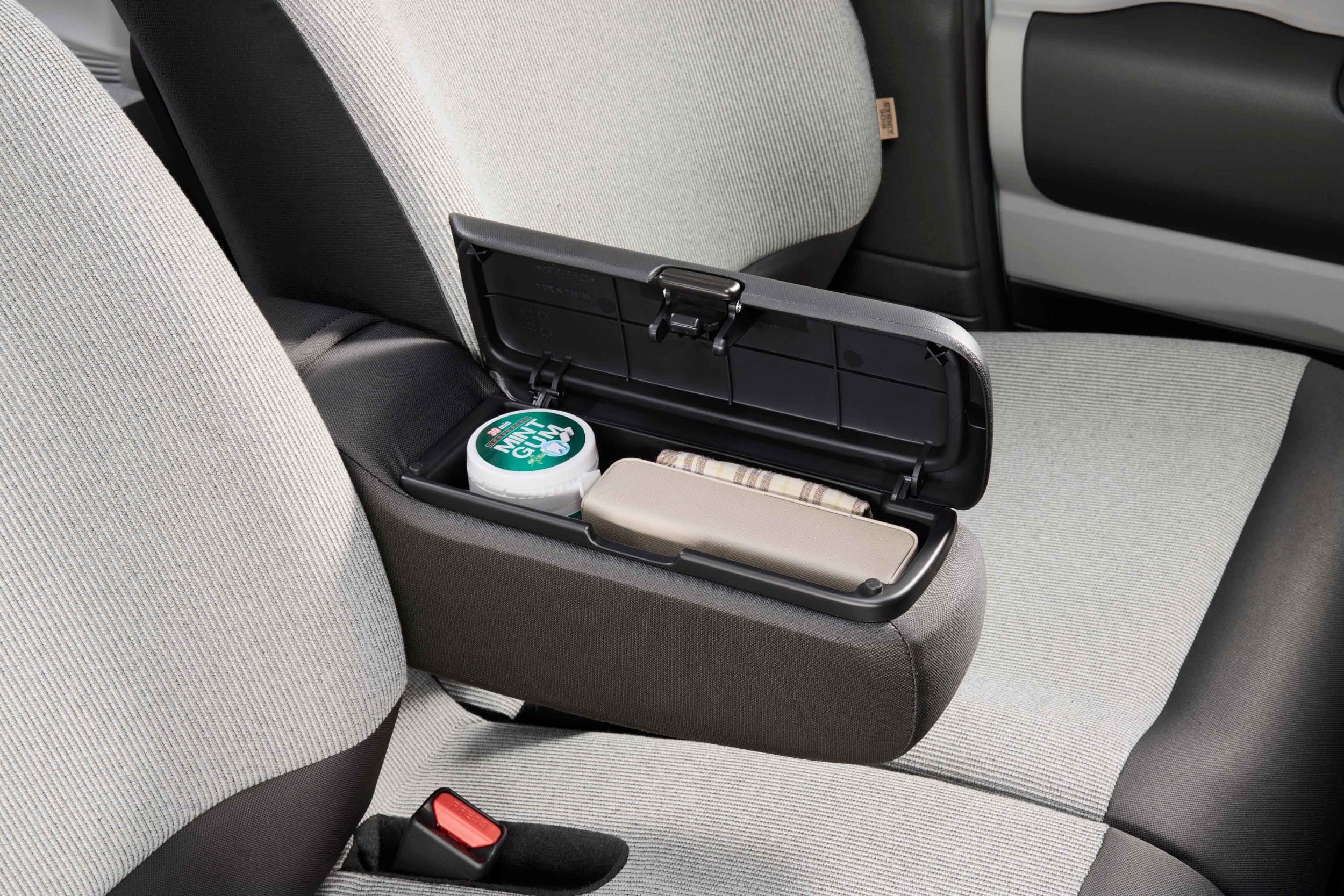 Honda N-Box - Honda Access - Interior (7)