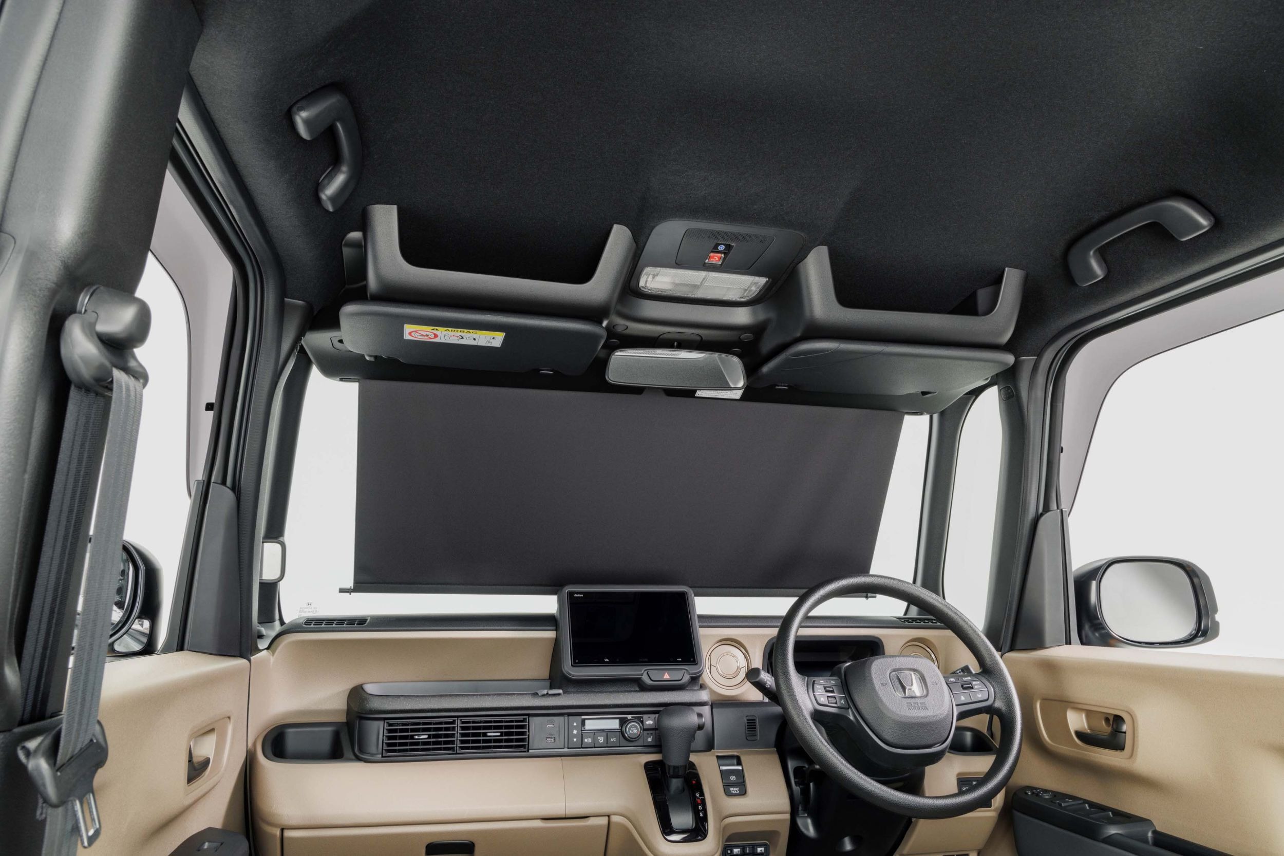 Honda N-Box - Honda Access - Interior (8)