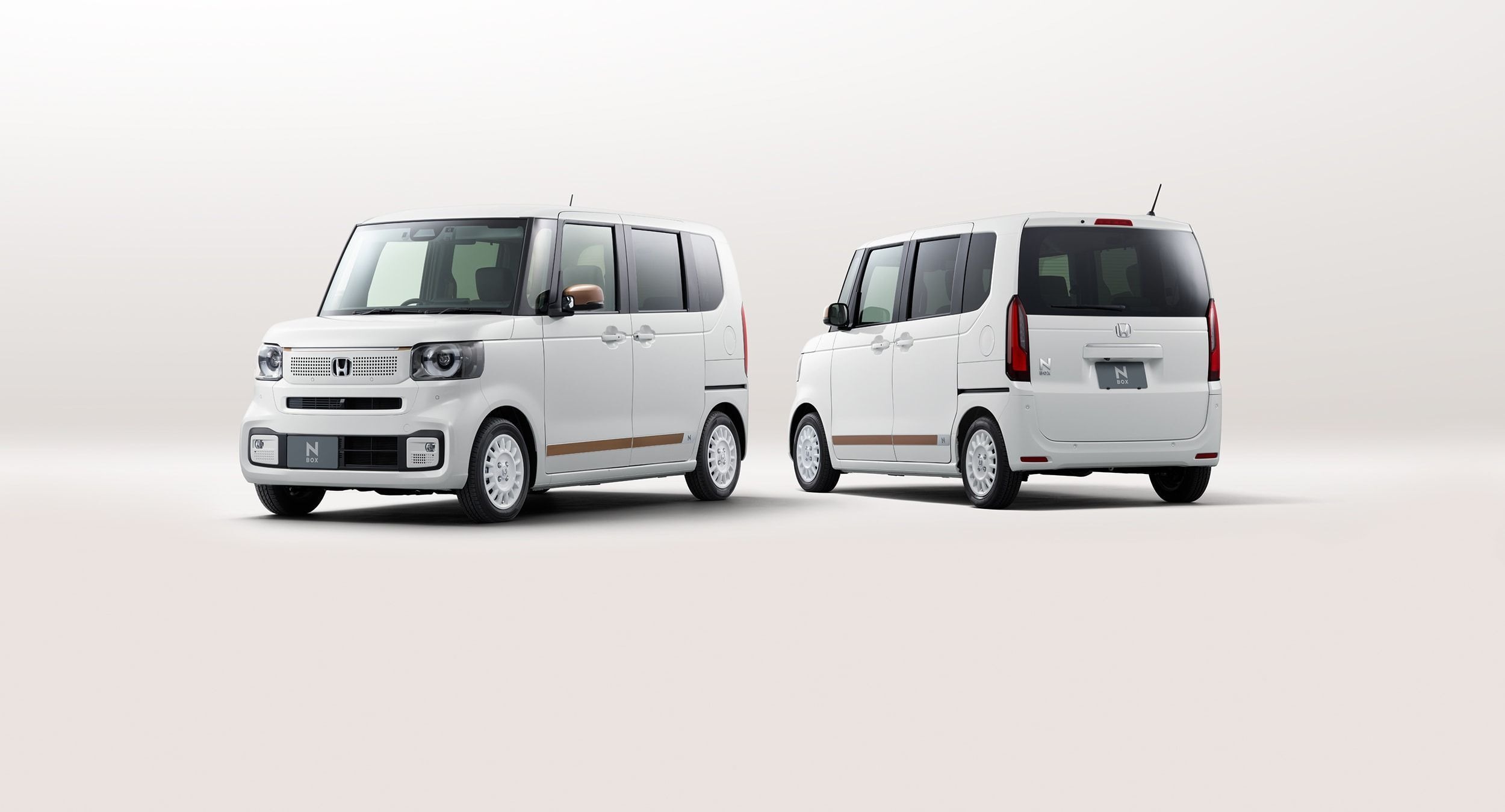 Honda N-Box - Honda Access - Modern Casual Style (1)