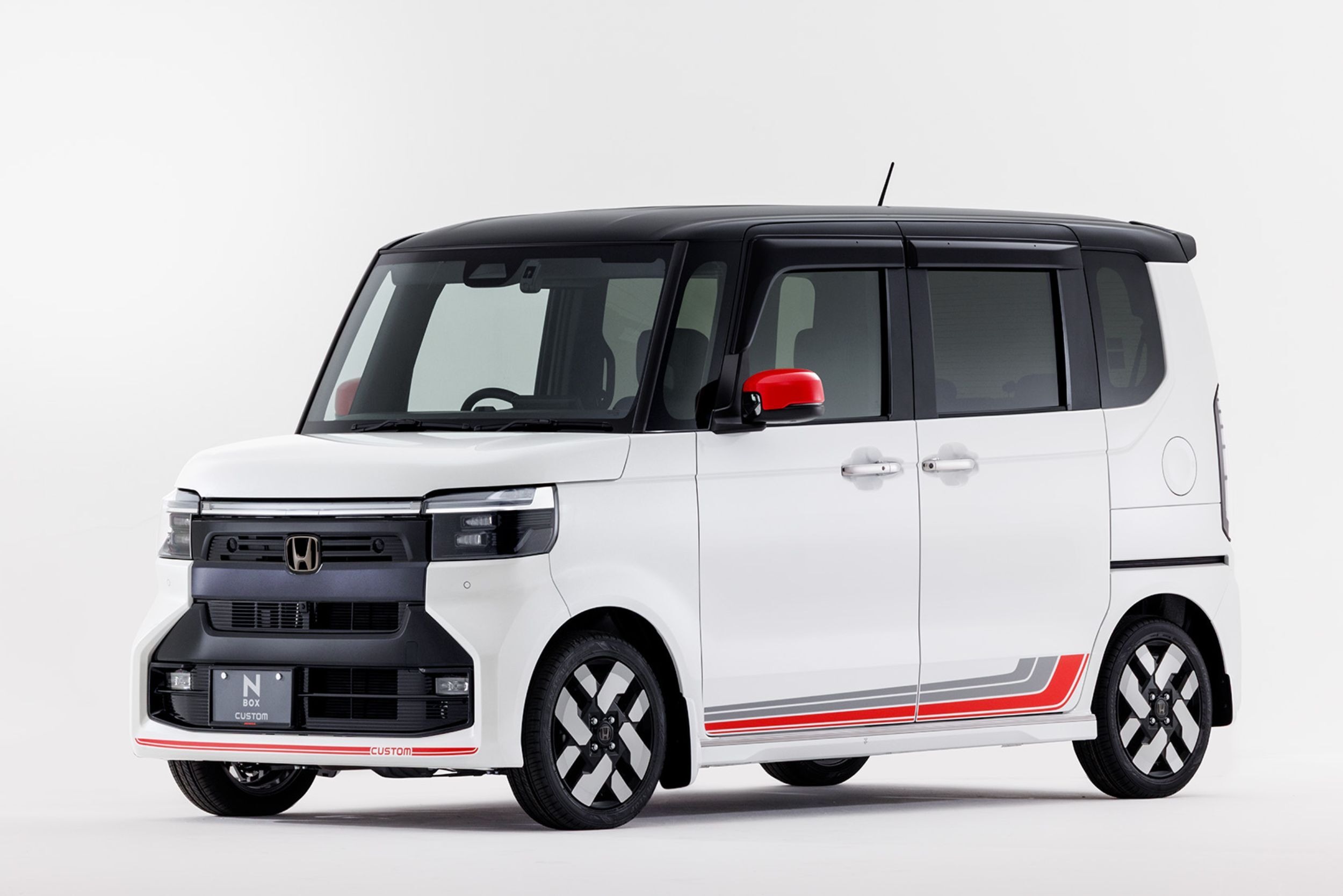 Honda N-Box - Honda Access - Sporty Style (5)