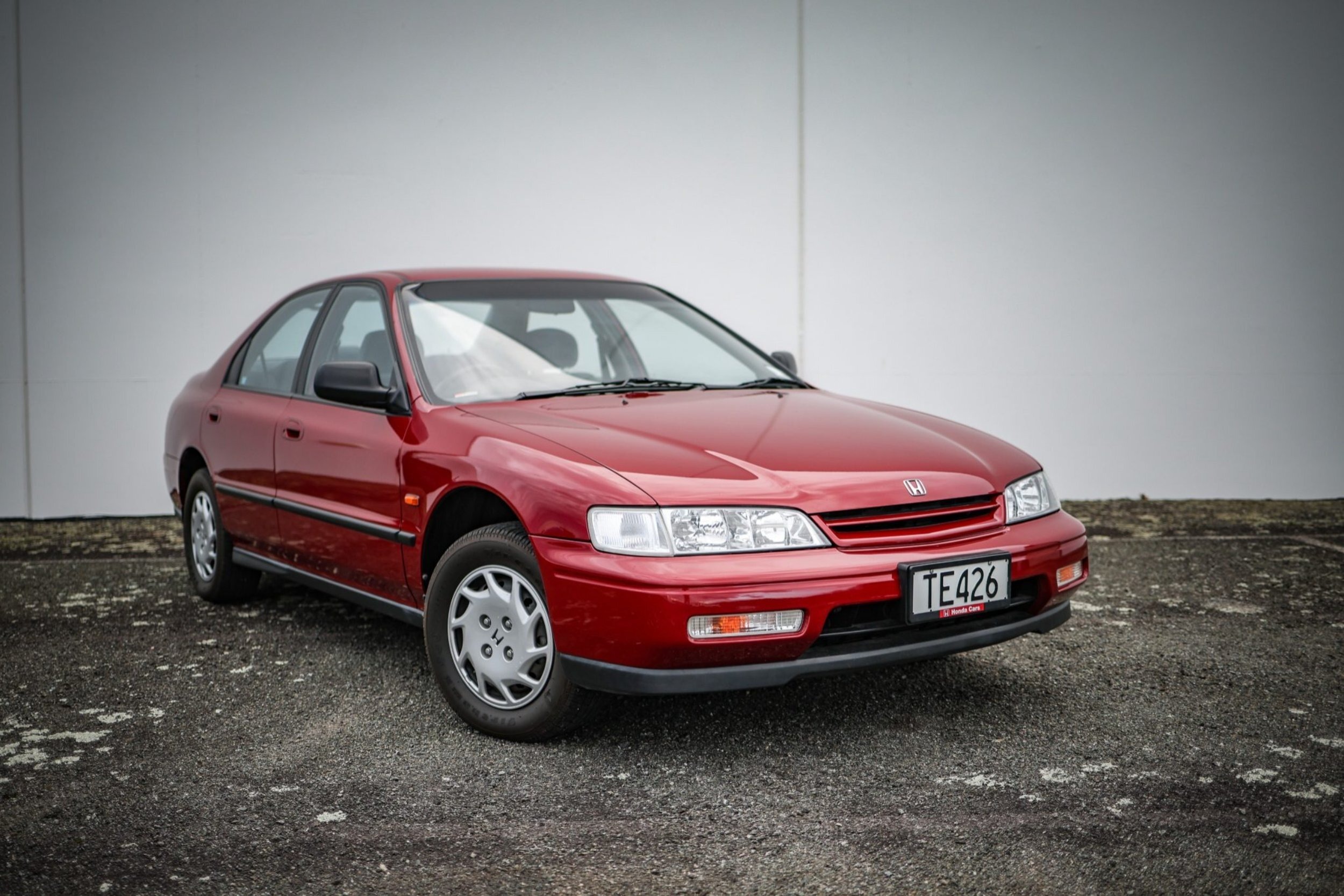 1995 Honda Accord LXi (1)