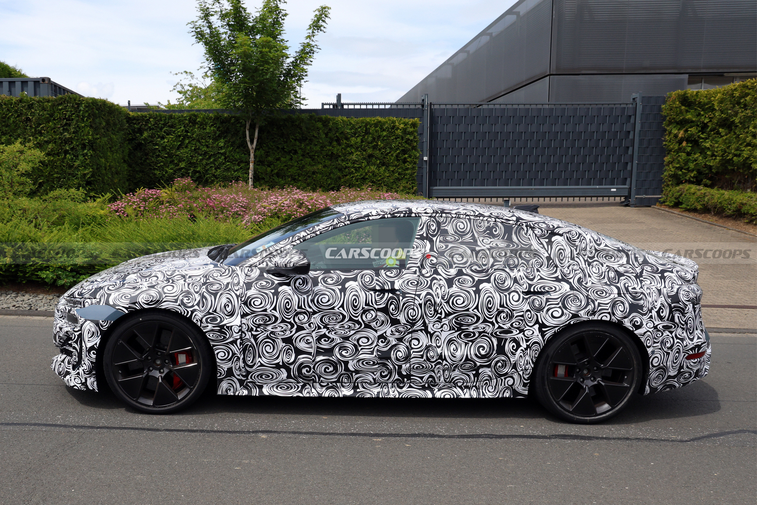 Audi S6 e-tron performance 717 106