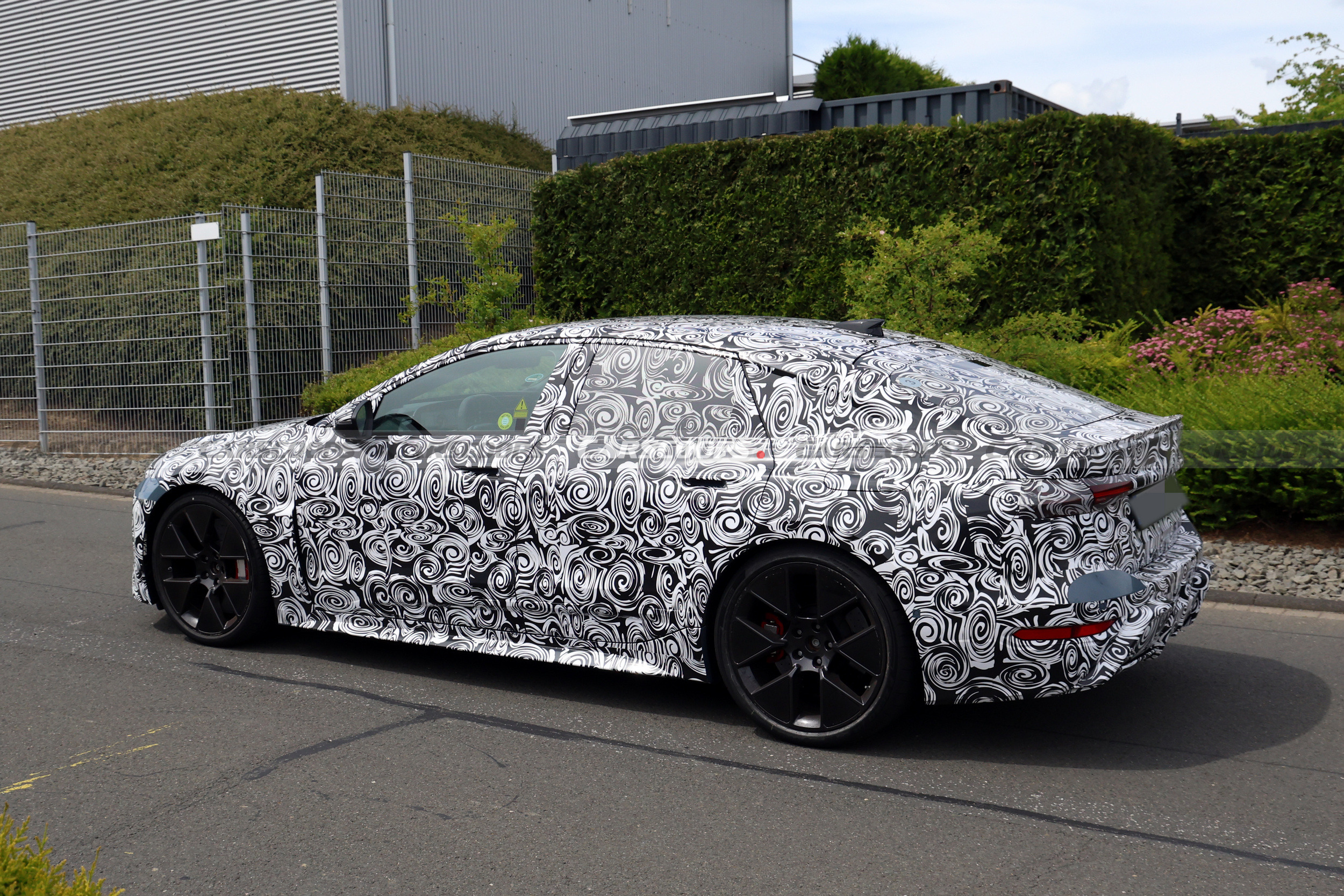 Audi S6 e-tron performance 717 107