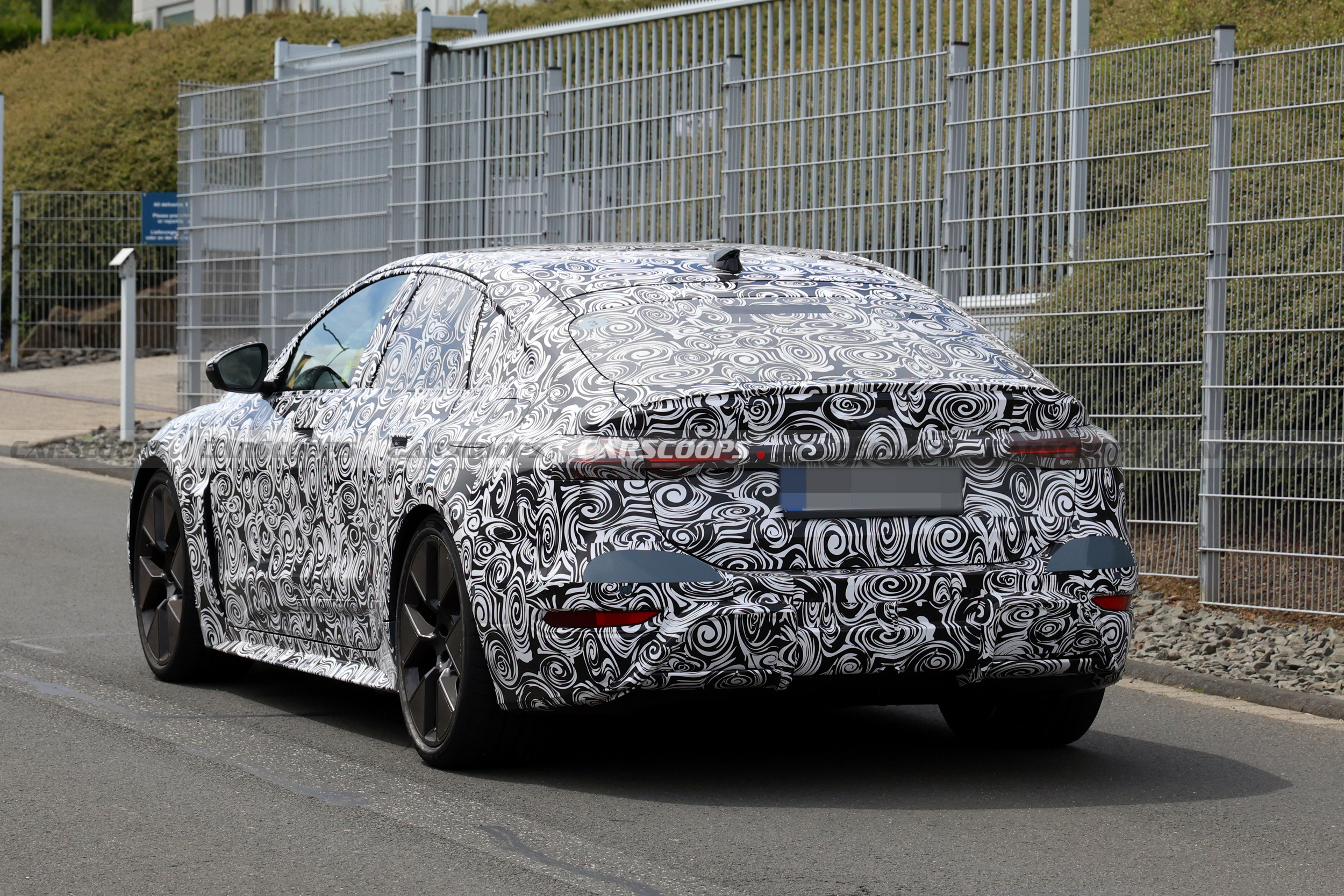 Audi S6 e-tron performance 717 110