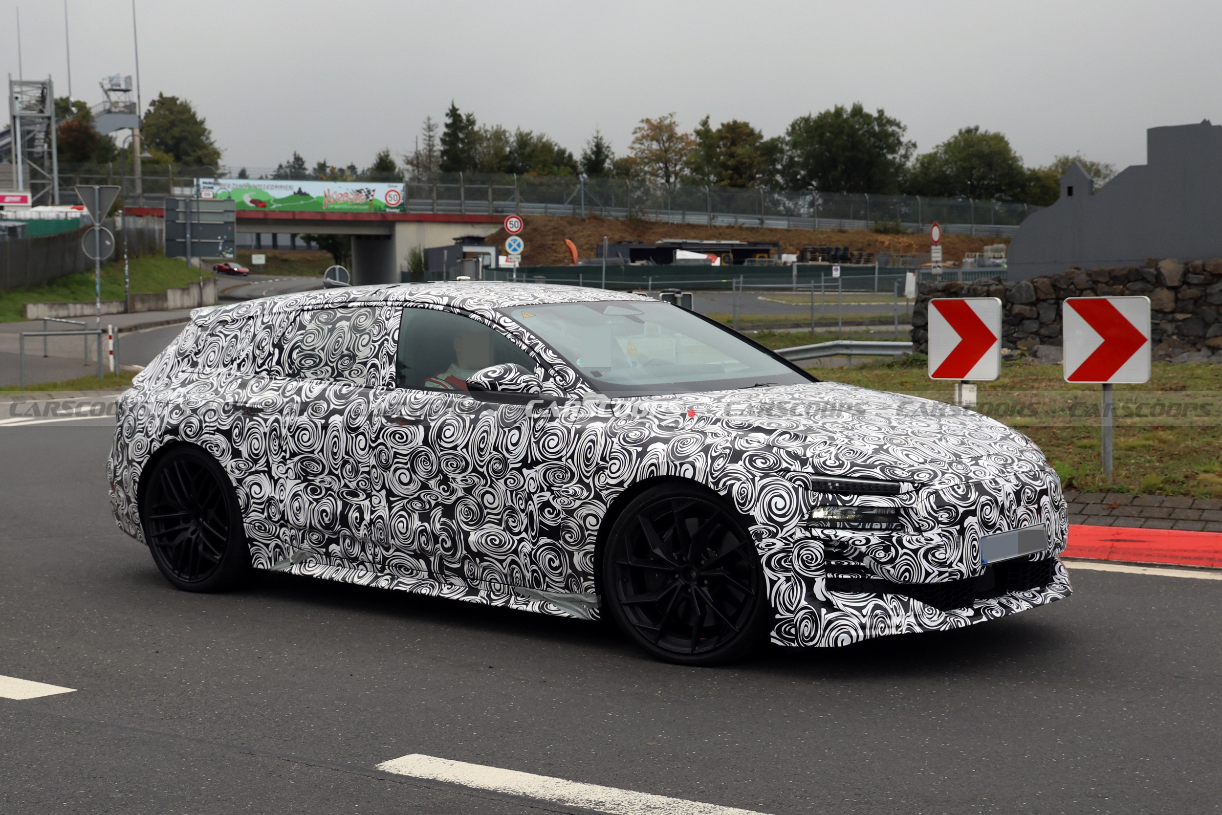 Audi S6 e-tron performance 717 118