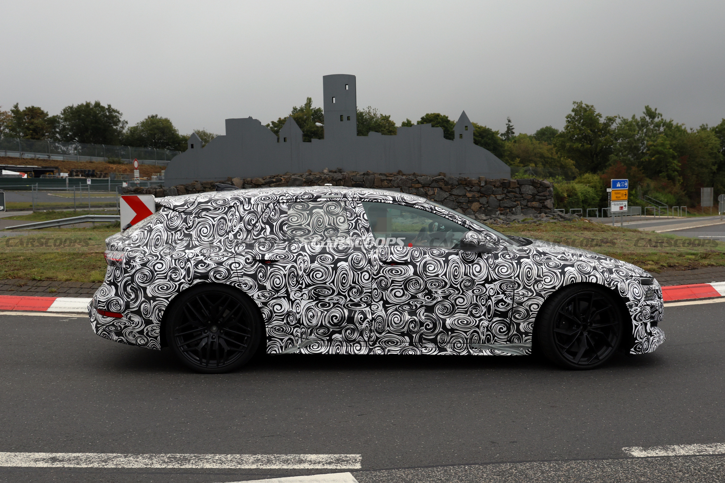 Audi S6 e-tron performance 717 120