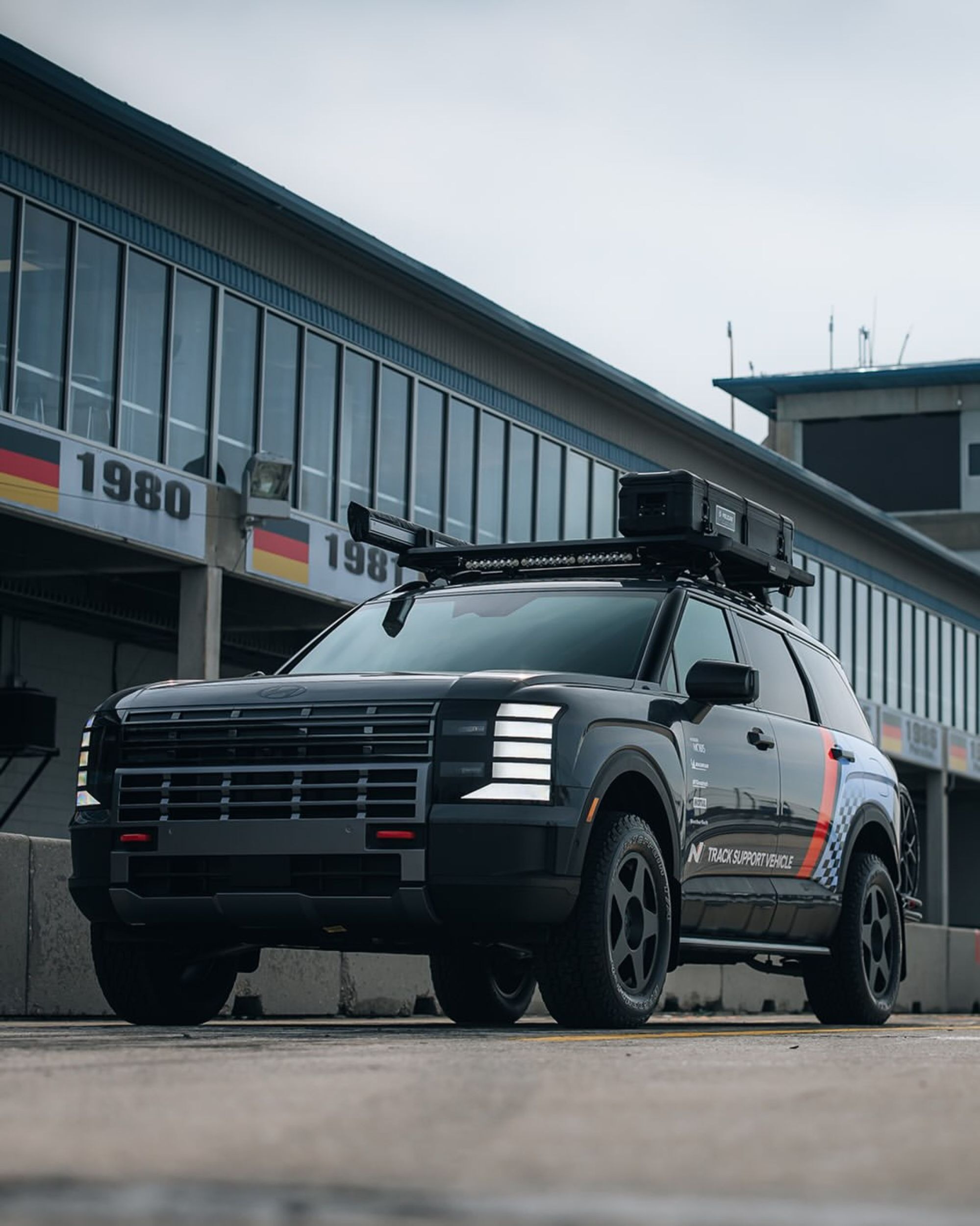 Hyundai Palisade XRT - N Track Support Vehicle (3)